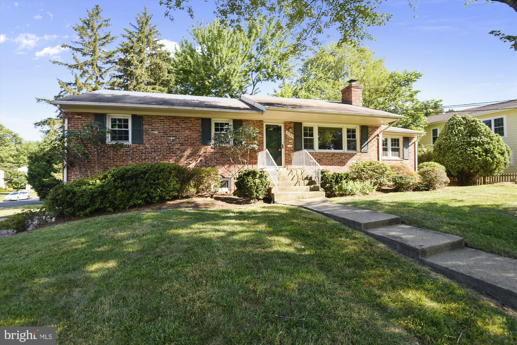 WEST LEWINSVILLE HEIGHTS - Residential Lease