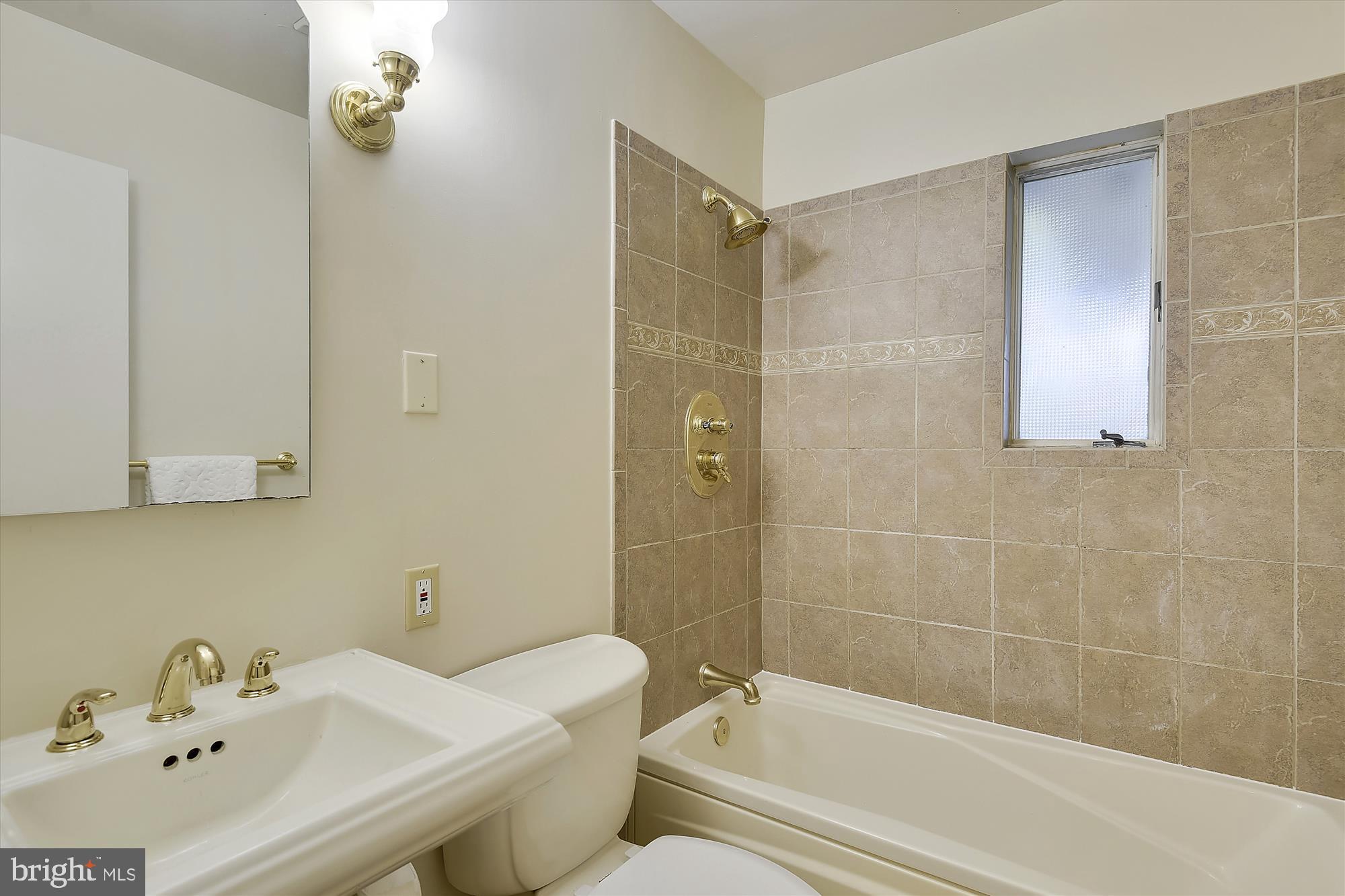 WEST LEWINSVILLE HEIGHTS - Residential Lease