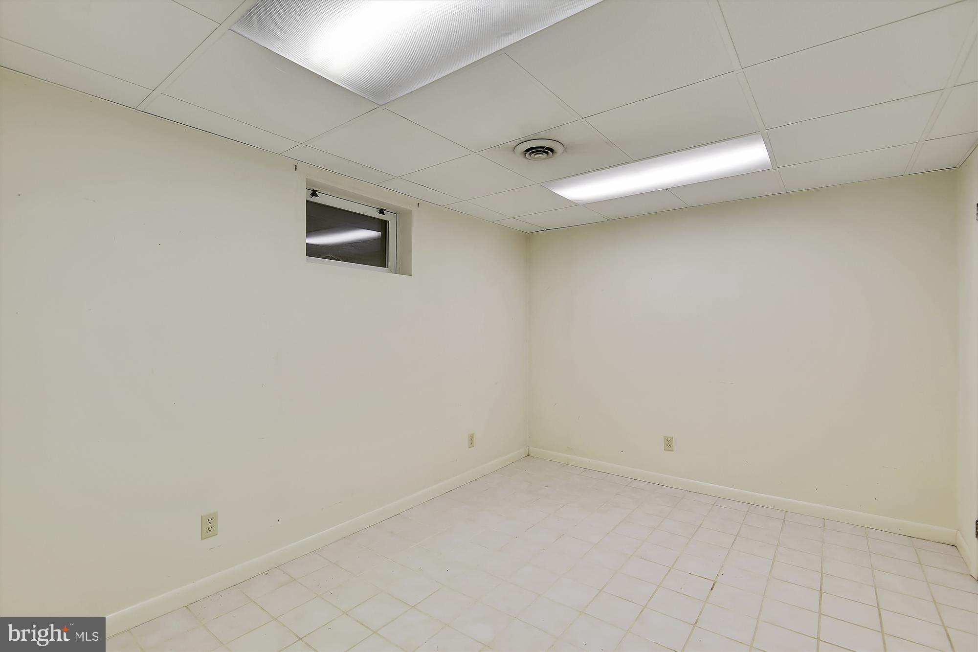 WEST LEWINSVILLE HEIGHTS - Residential Lease