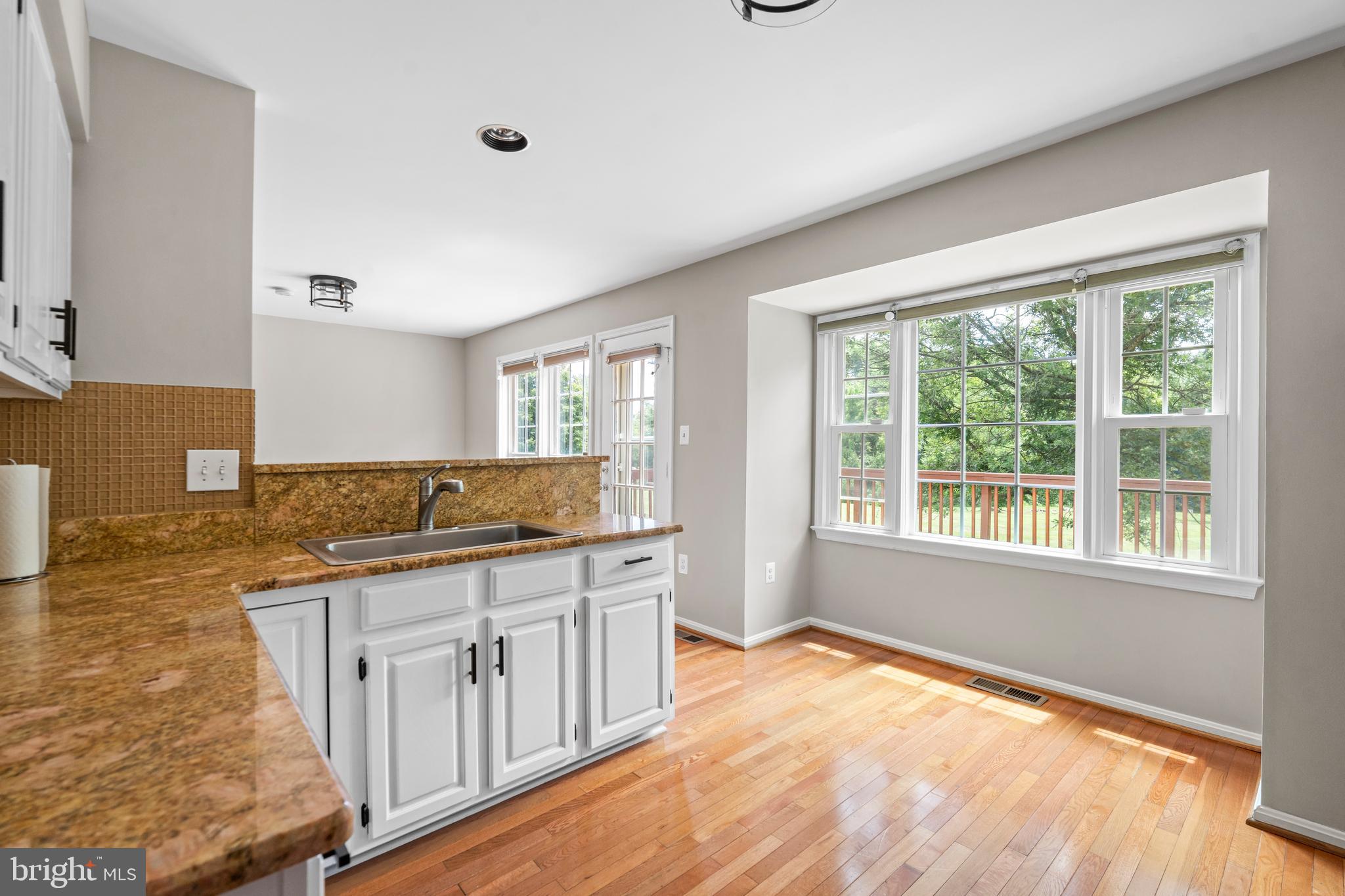 CAROLINE OAKS - Residential