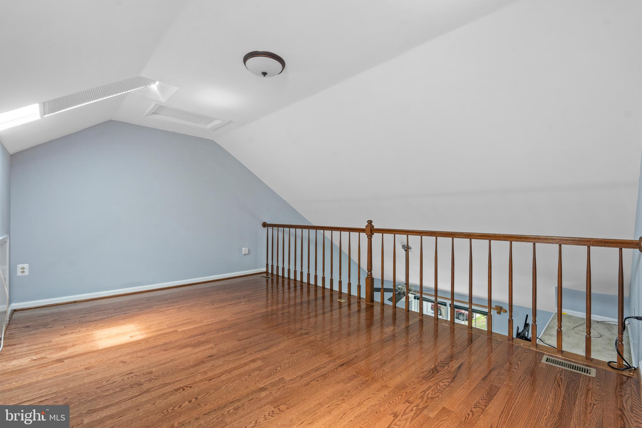 CAROLINE OAKS - Residential