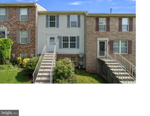 Townhouse For Rent - 129 N Towne Court<br/> Carroll County, MOUNT AIRY, MD 21771