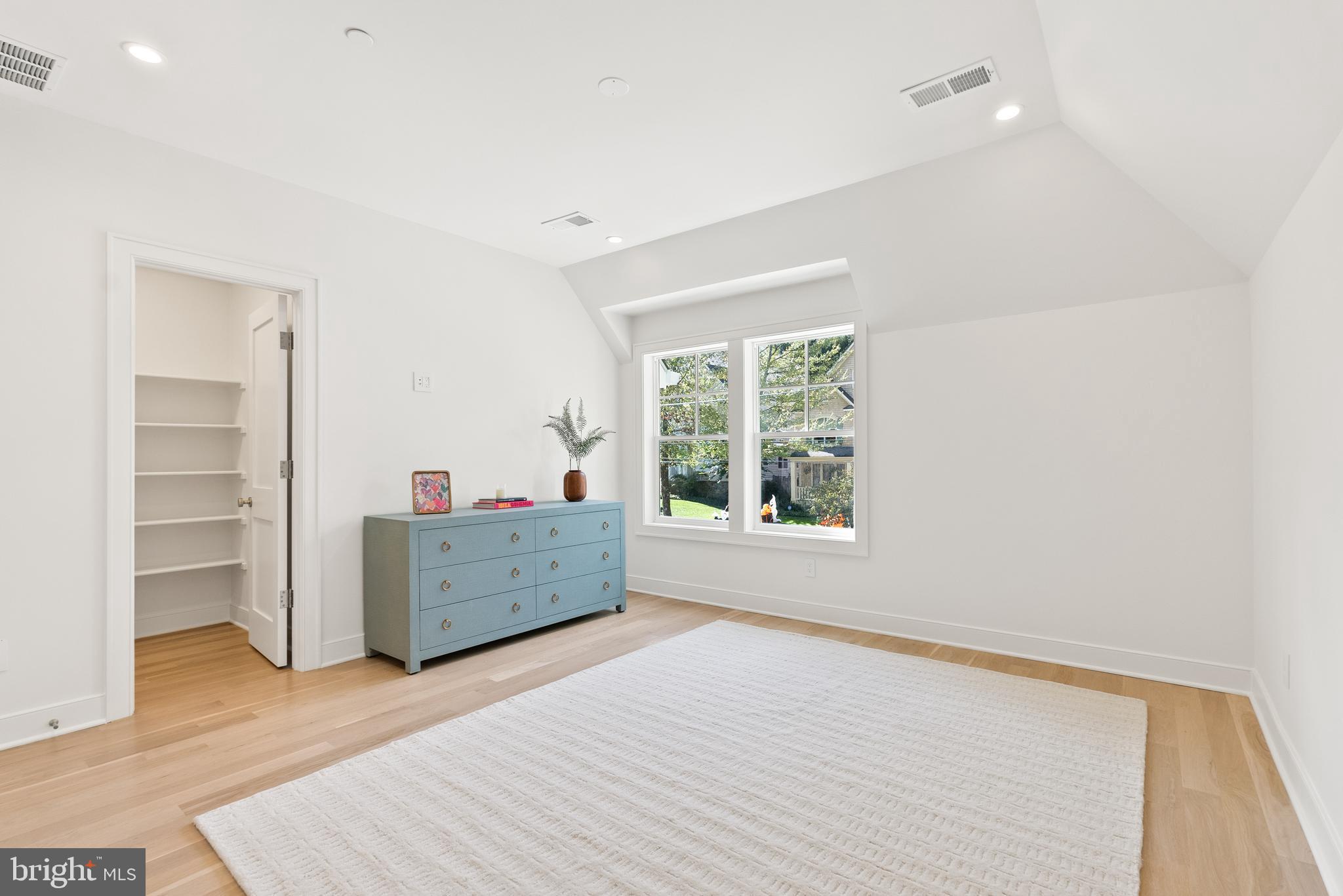 BETHESDA - Residential