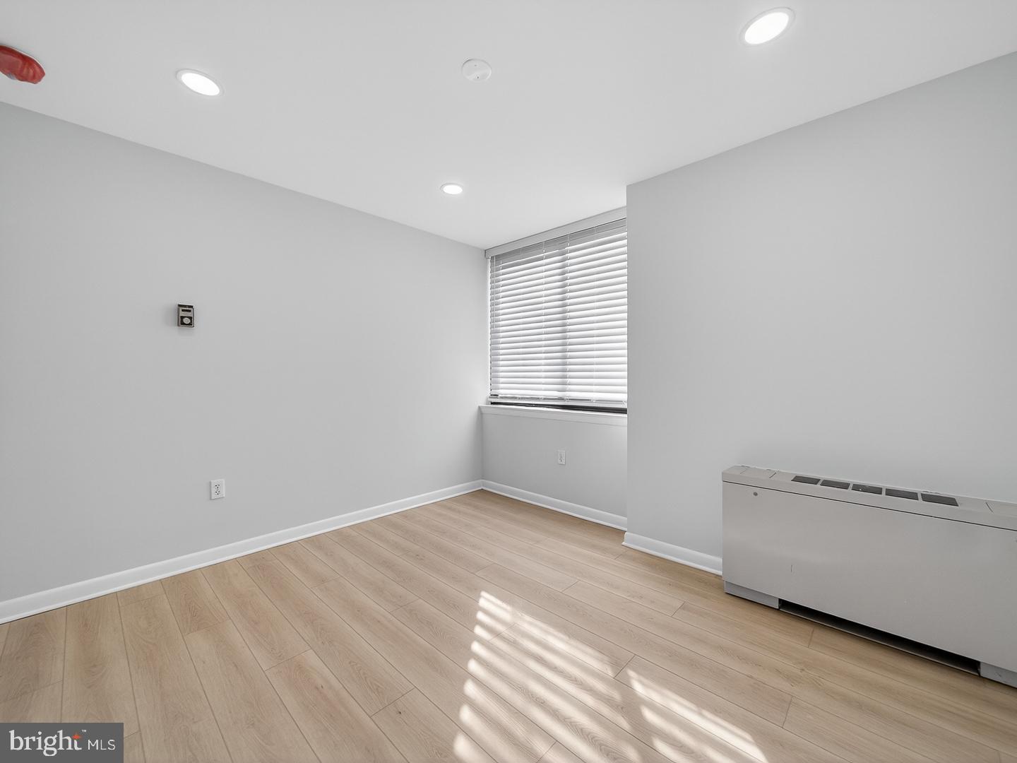 CARLYN PLACE - Residential