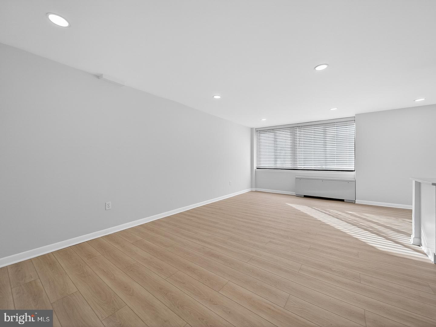 CARLYN PLACE - Residential