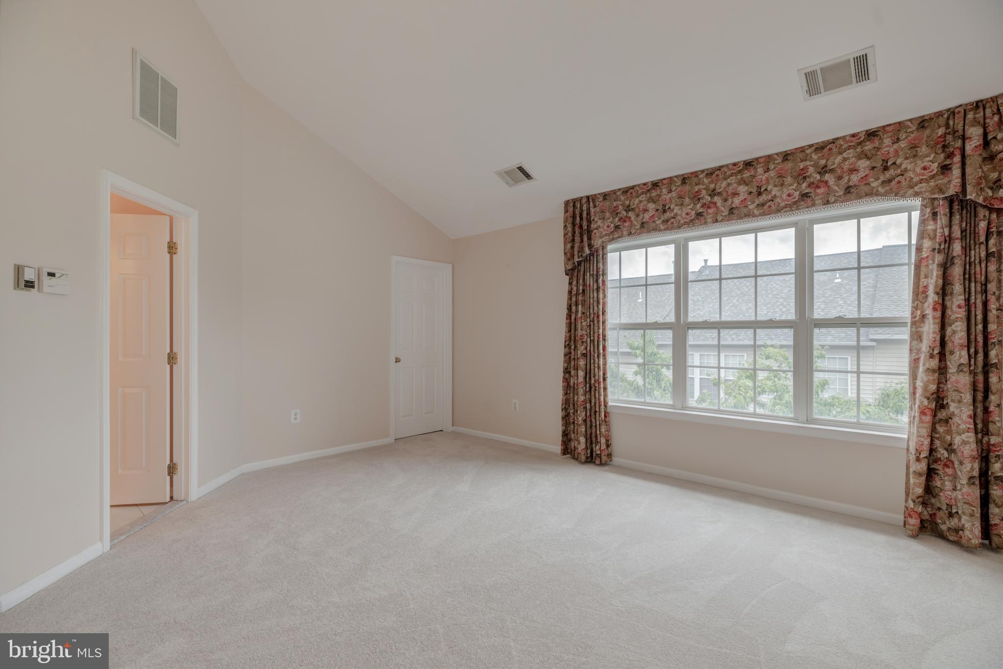 STONEGATE - Residential