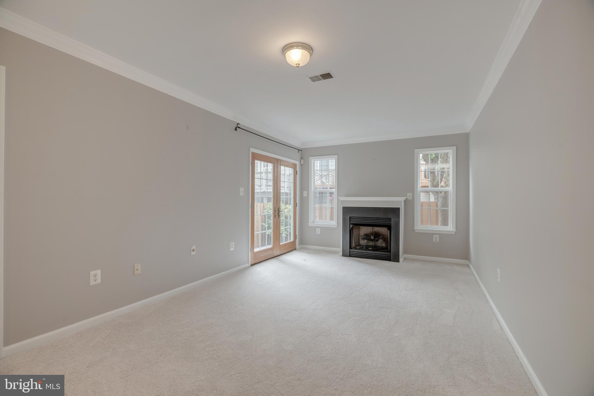 STONEGATE - Residential