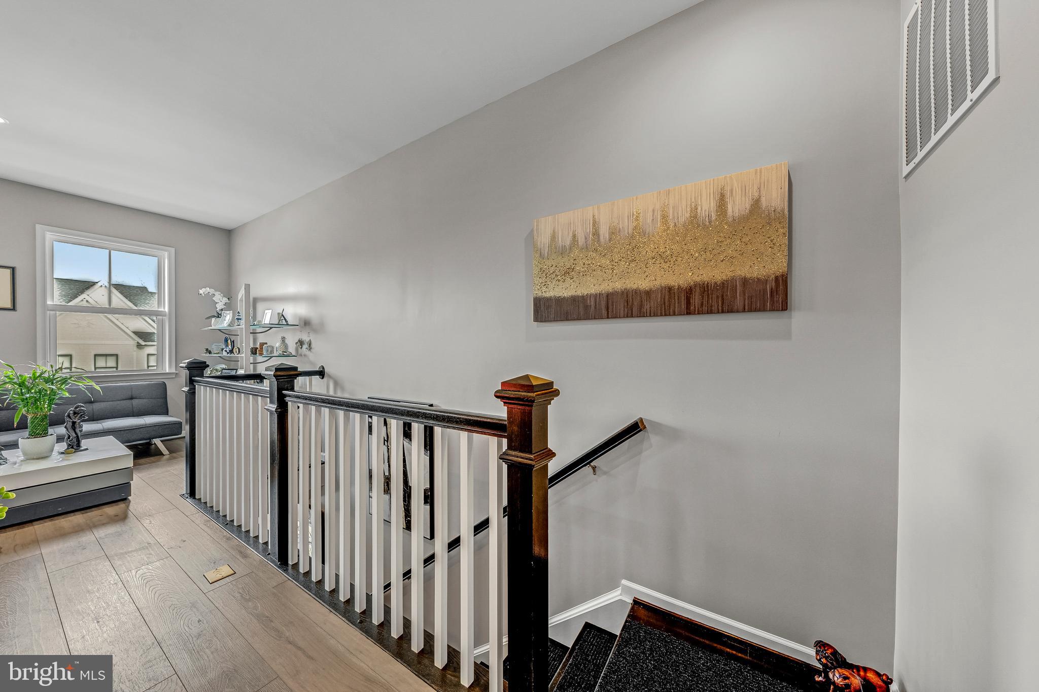 CADENCE AT LANSDOWNE - Residential