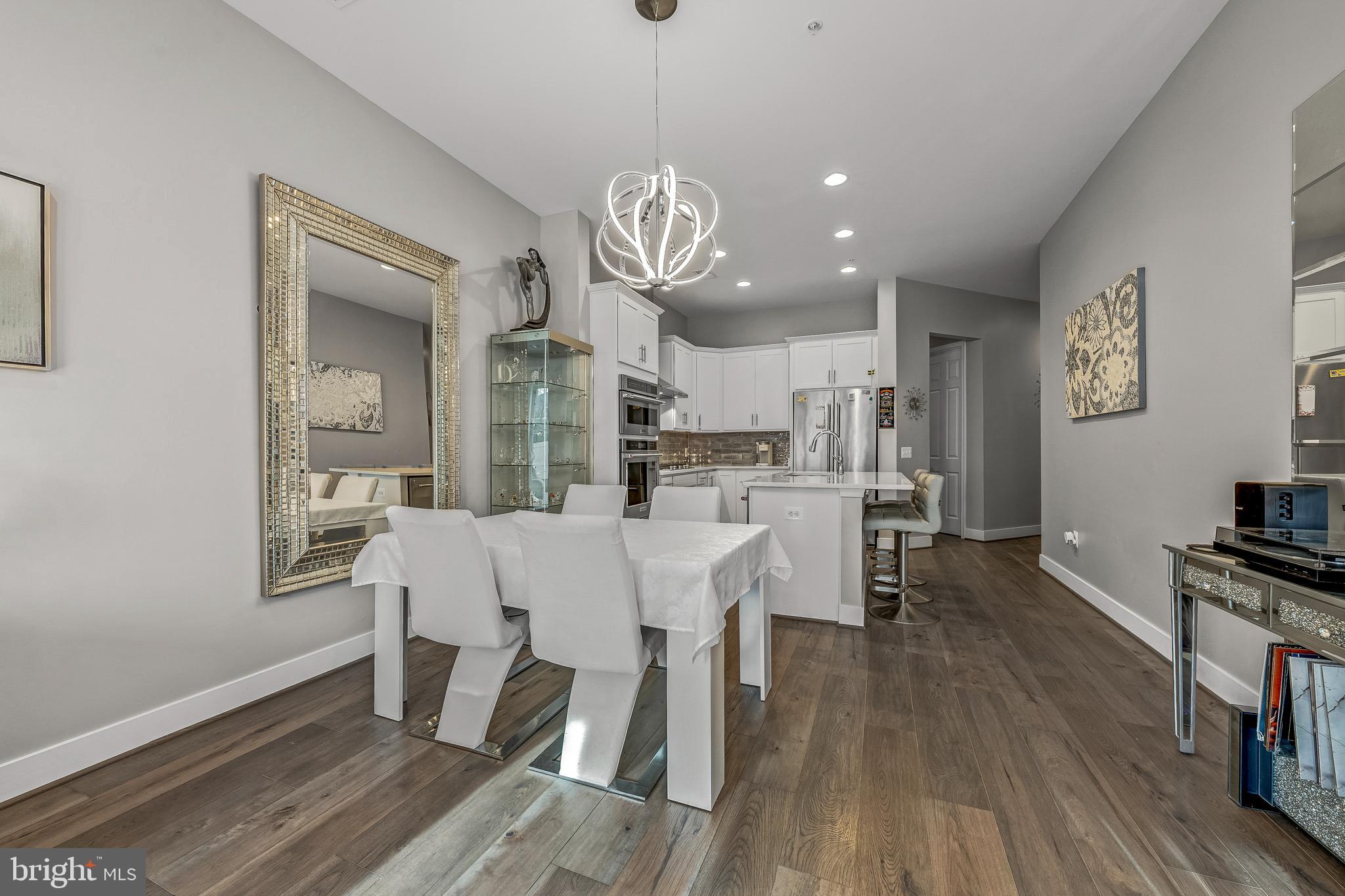 CADENCE AT LANSDOWNE - Residential