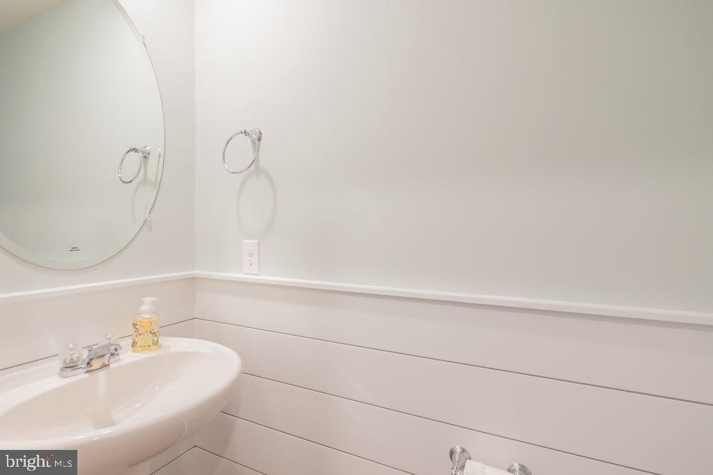 TUSCARORA CREEK - Residential