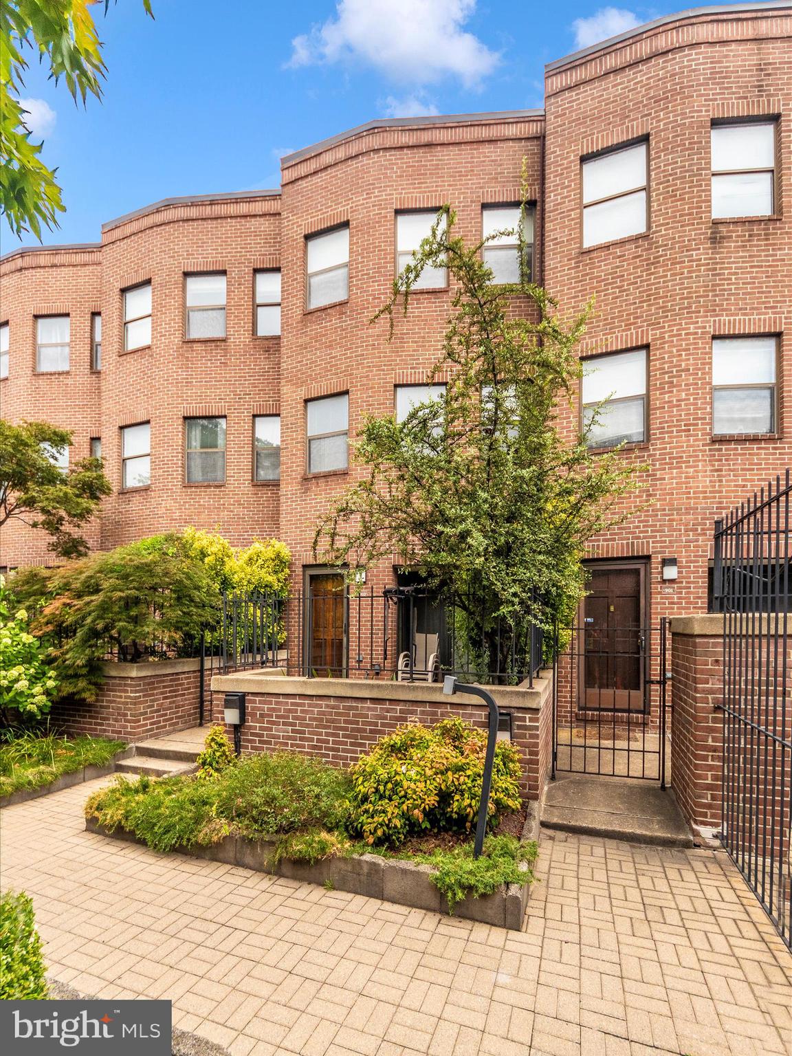 MOUNT VERNON PLACE HISTORIC DISTRICT - Residential