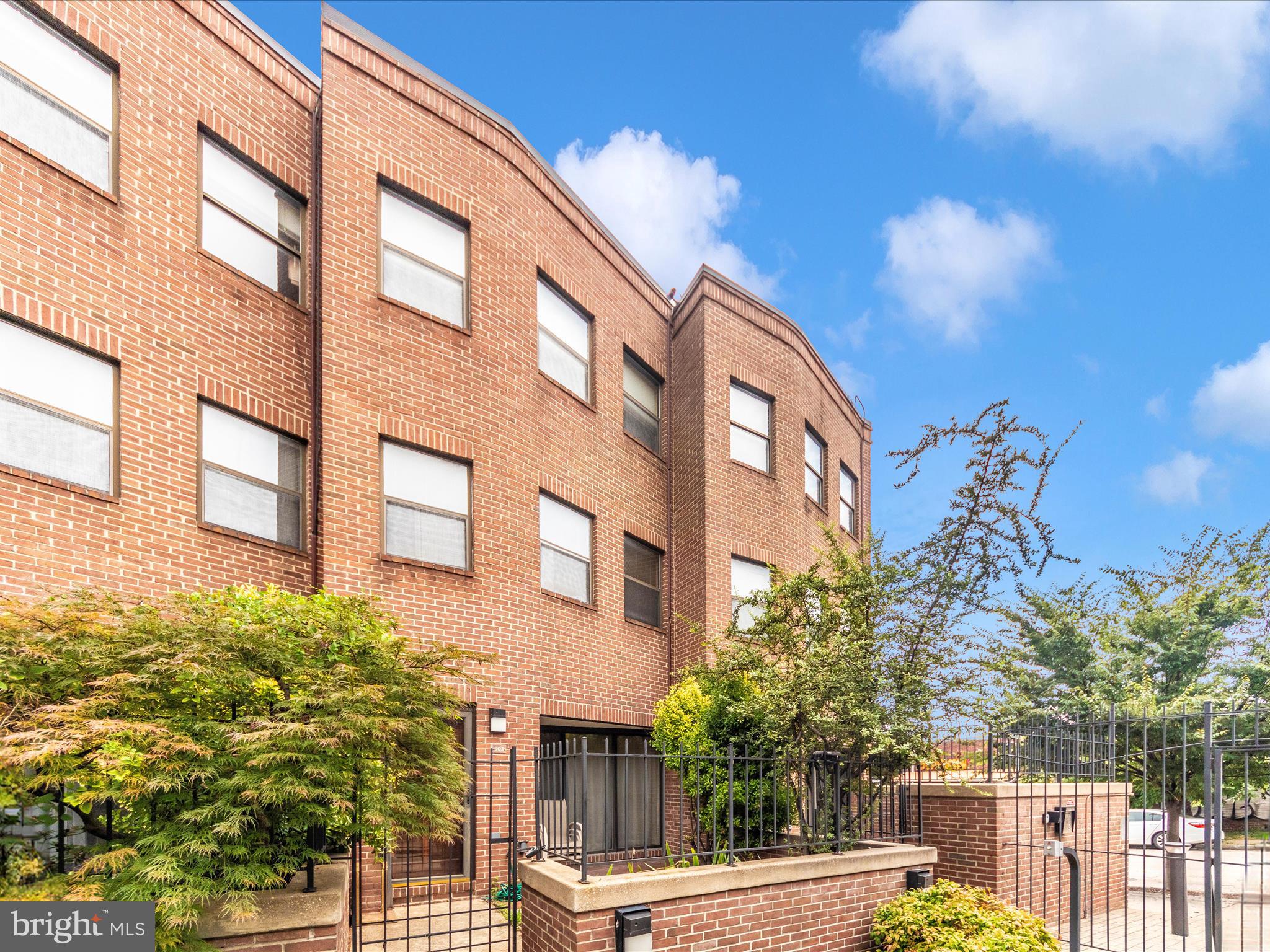 MOUNT VERNON PLACE HISTORIC DISTRICT - Residential