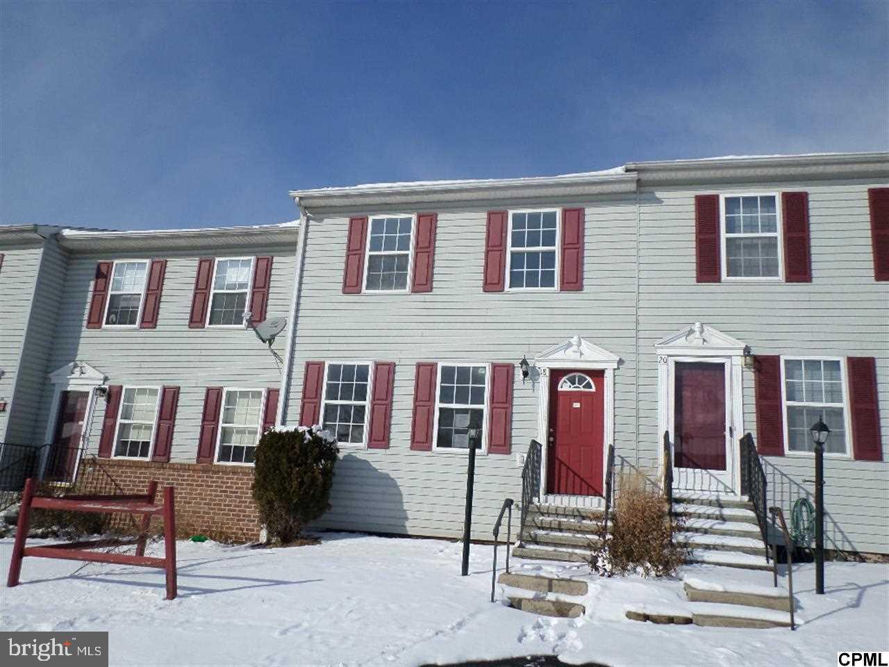 NICE TOWNHOUSE in VALLEY GREEN. LARGE BEDROOMS, WALK-IN CLOSETS, HARDWOOD FLOORS, DINING ROOM, PANTRY IN KITCHEN, LOWER LEVEL HAS SOME DRYWALL, WALK-OUT BASEMENT. EQUAL OPPORTUNITY HOUSING