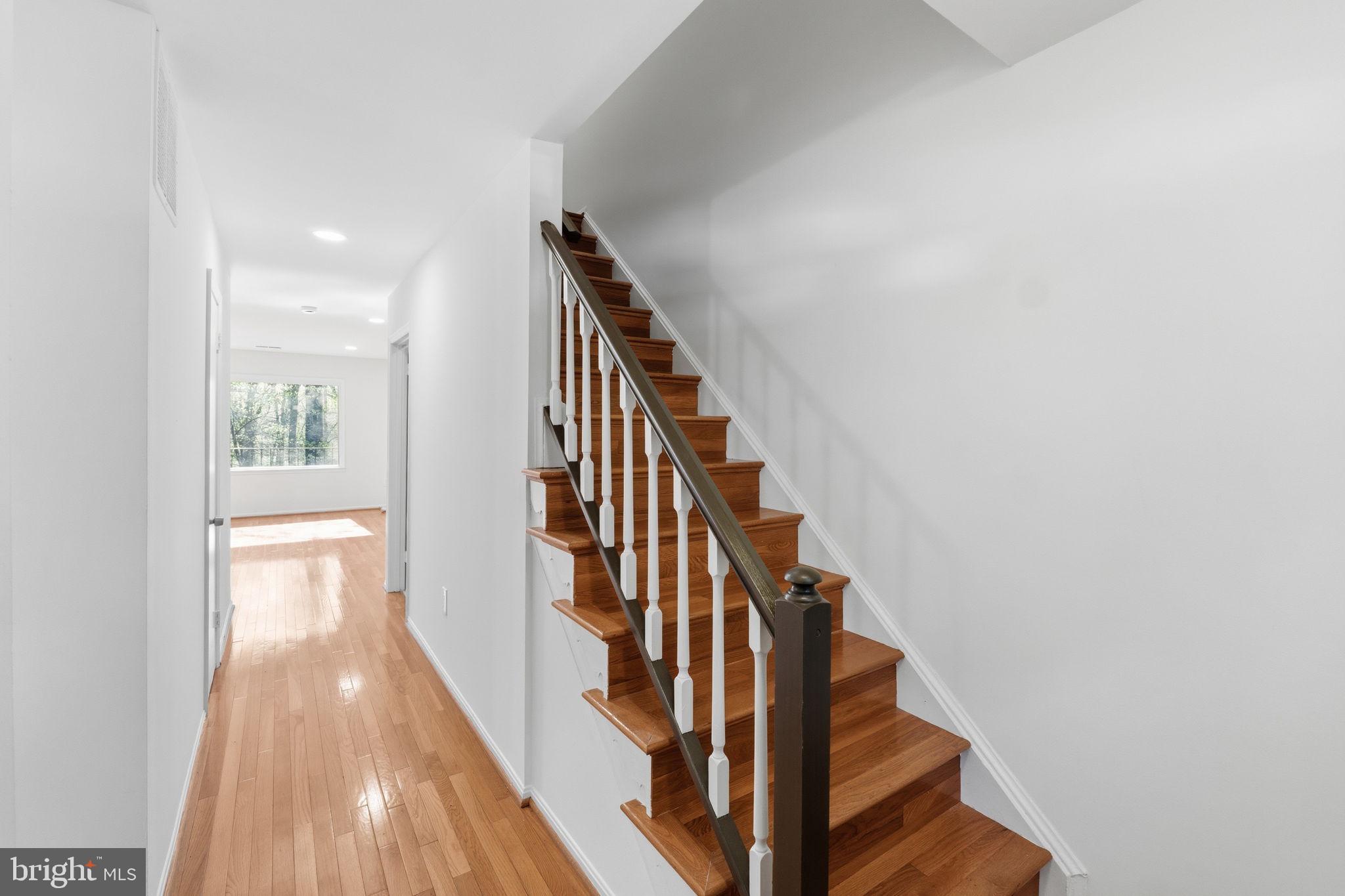 INVERNESS KNOLLS - Residential