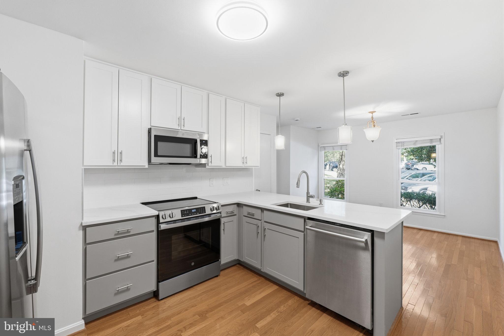 INVERNESS KNOLLS - Residential