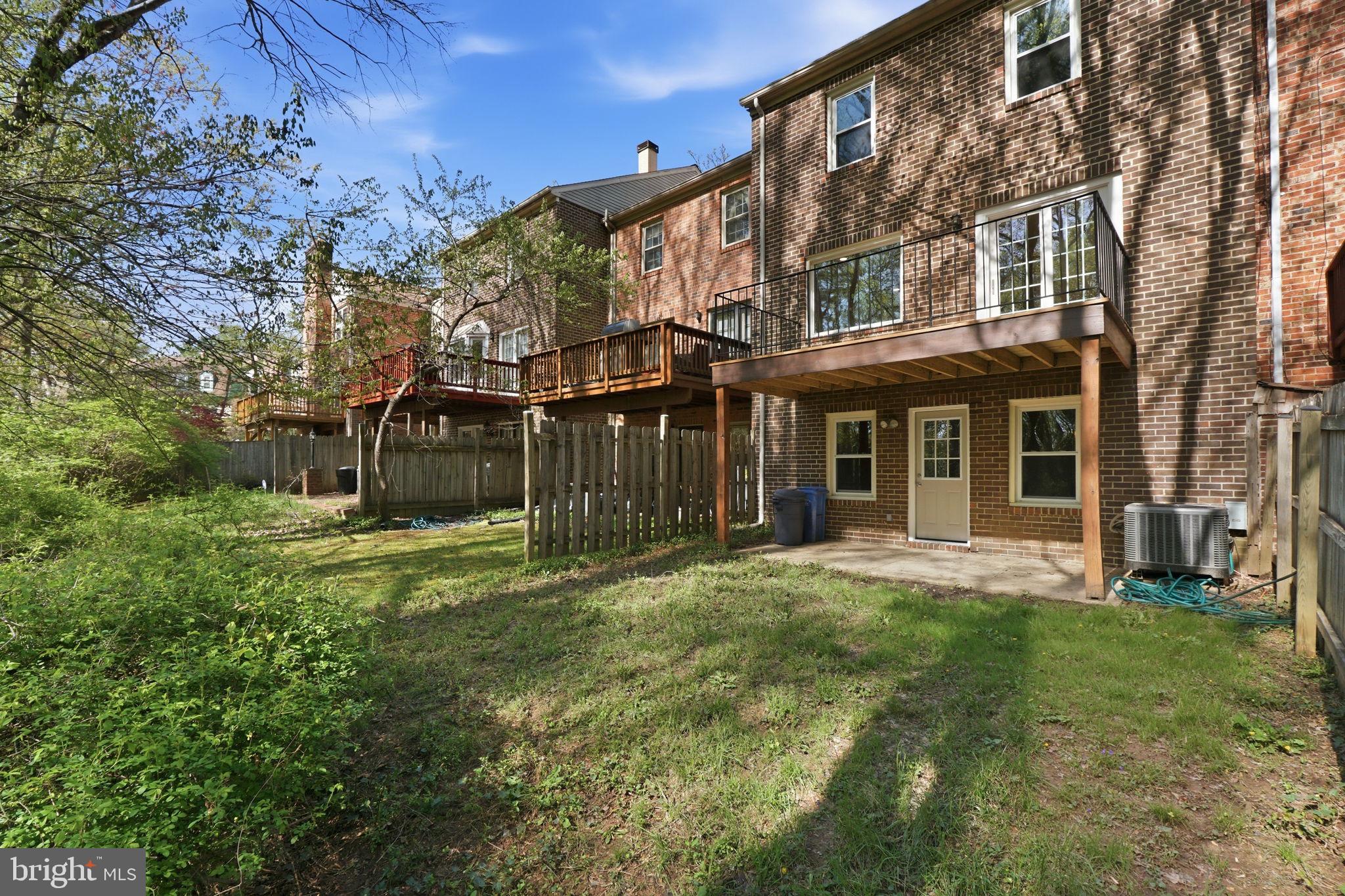 INVERNESS KNOLLS - Residential