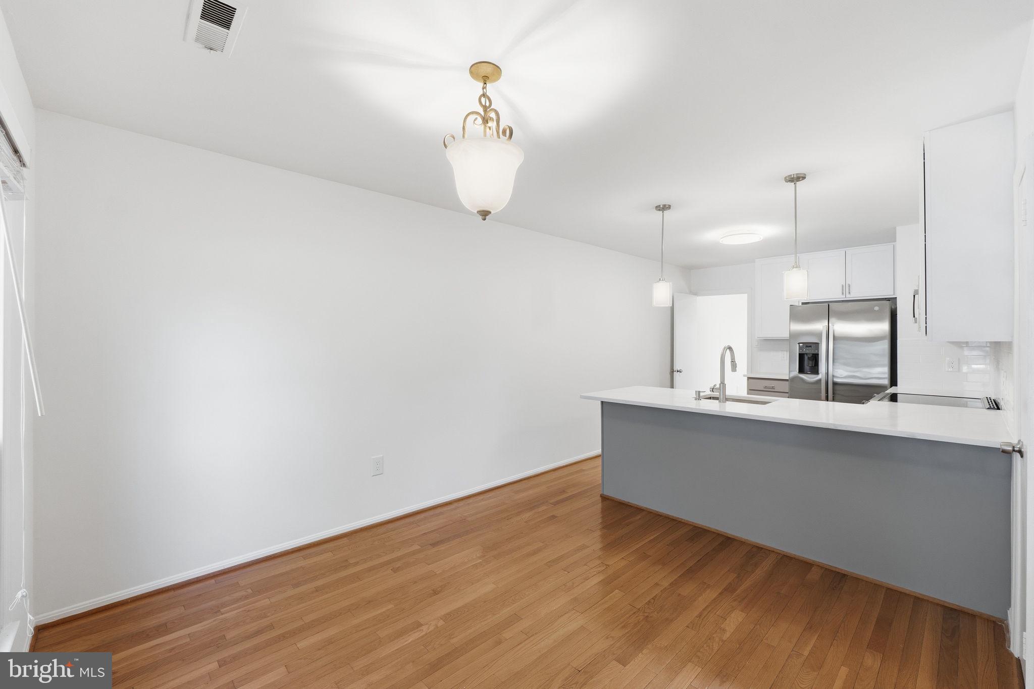 INVERNESS KNOLLS - Residential