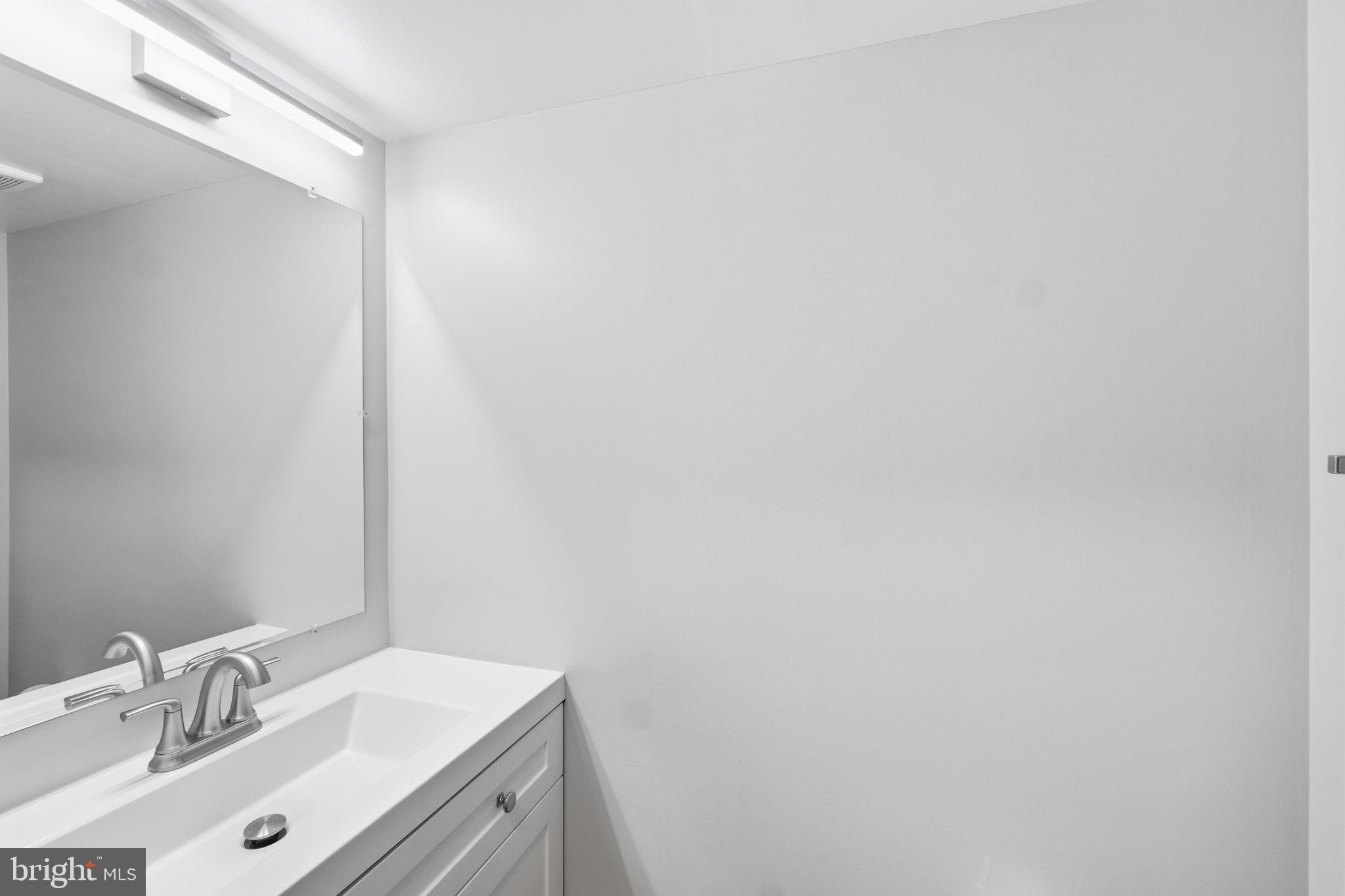 INVERNESS KNOLLS - Residential