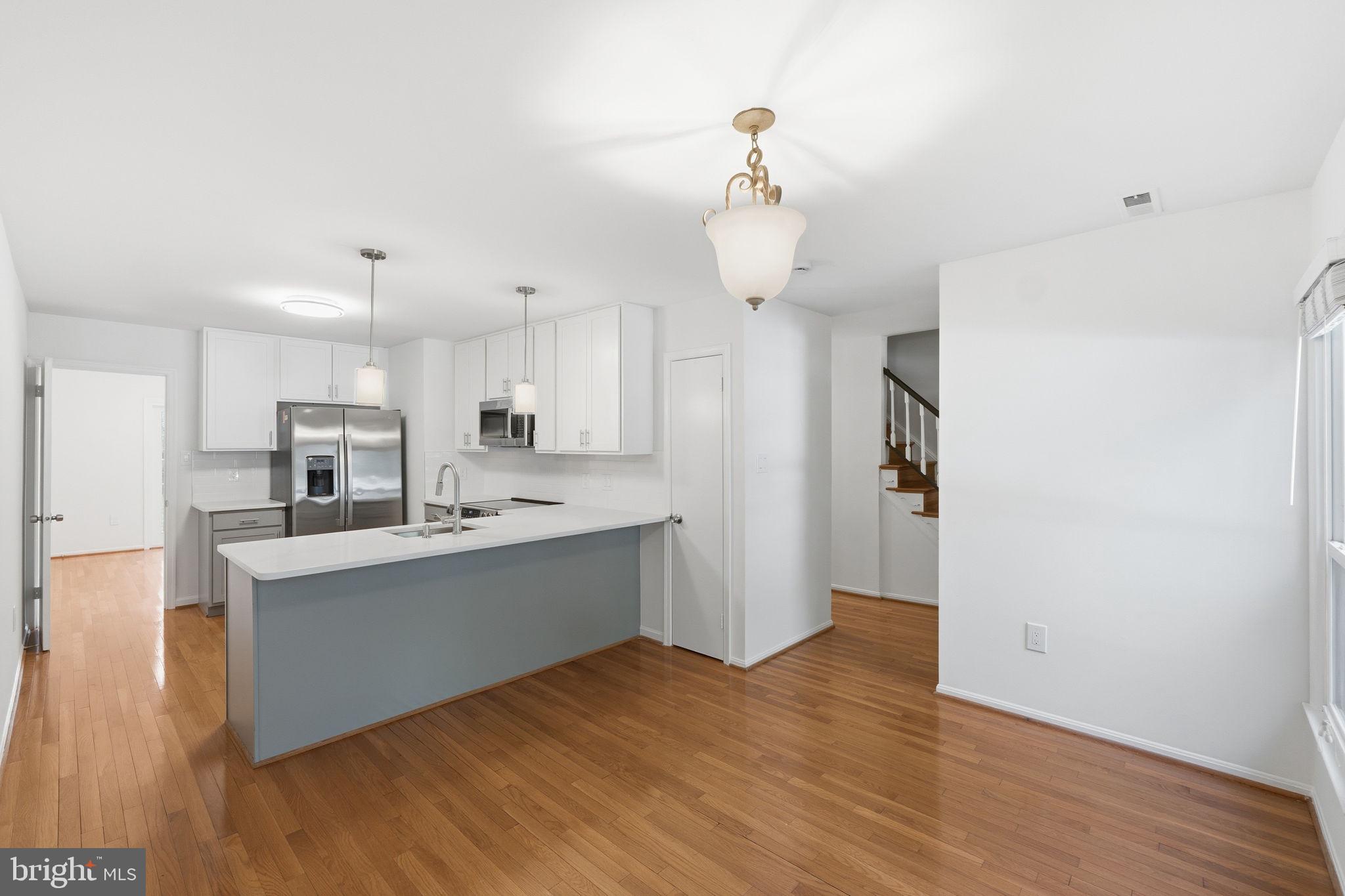 INVERNESS KNOLLS - Residential