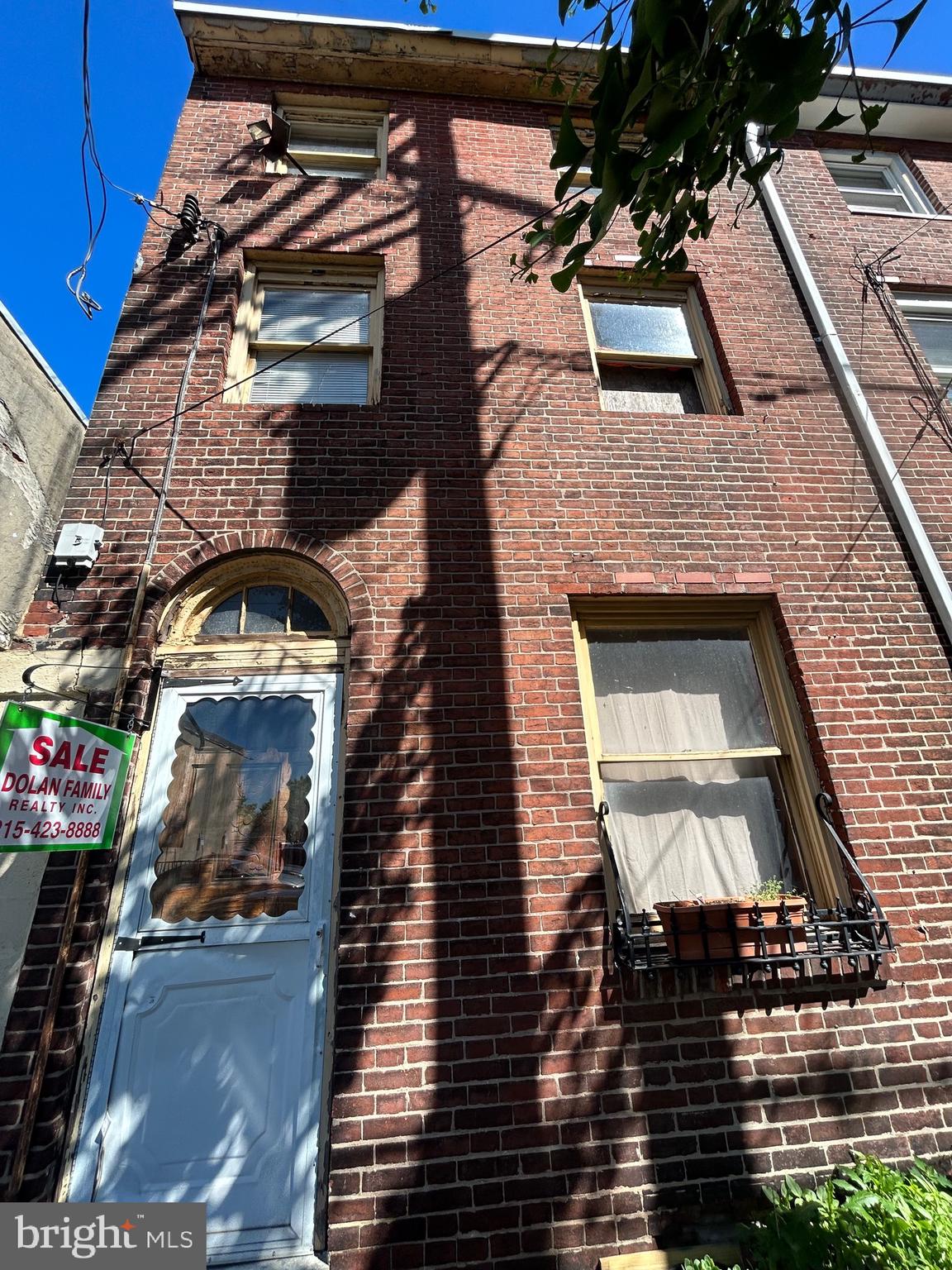 FISHTOWN - Land