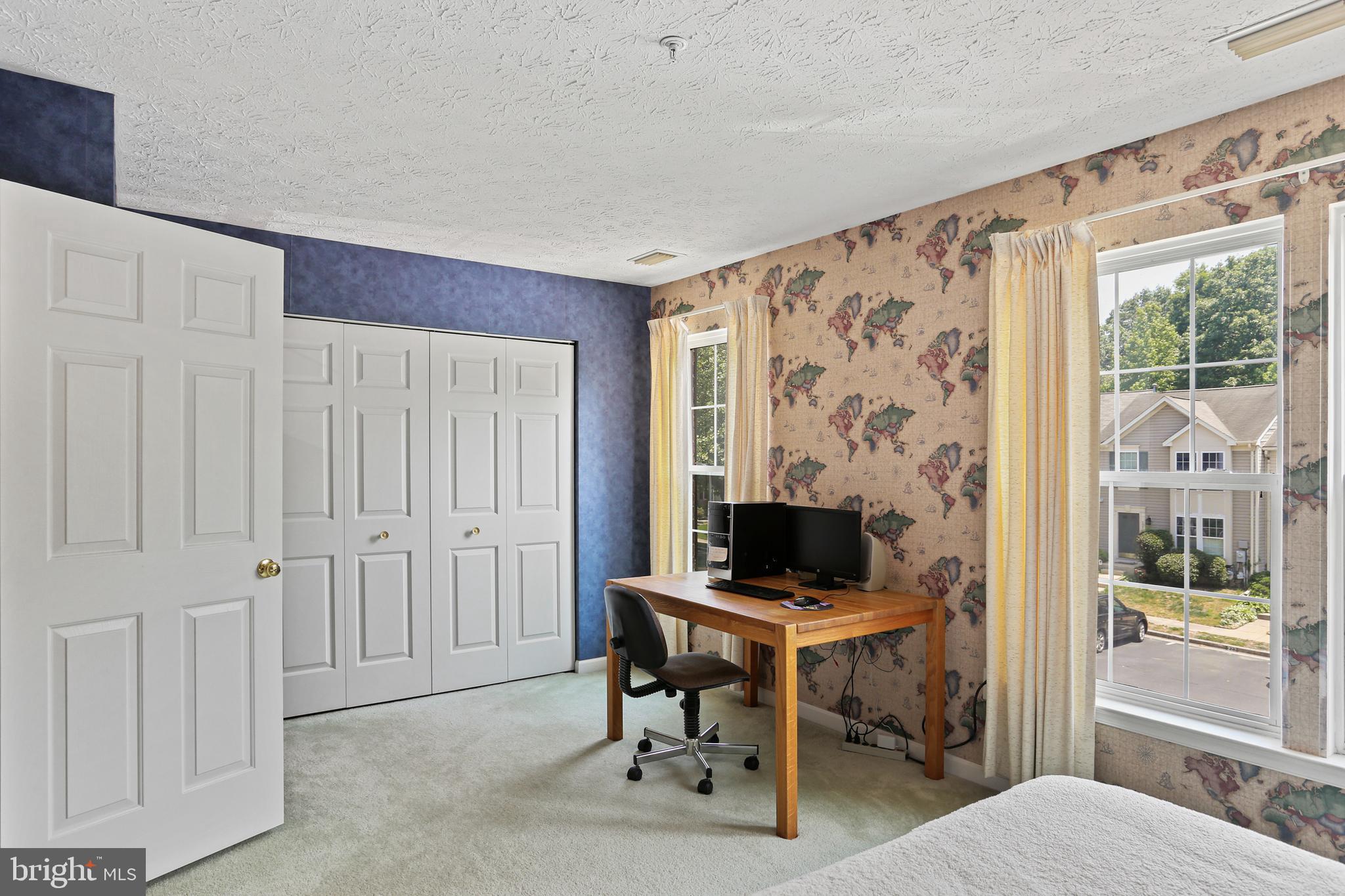 FOX CHASE - Residential