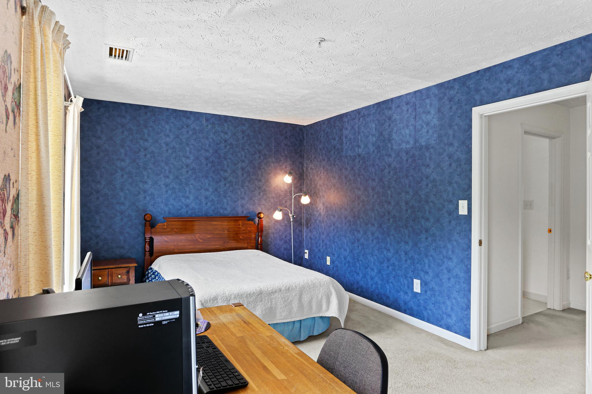 FOX CHASE - Residential