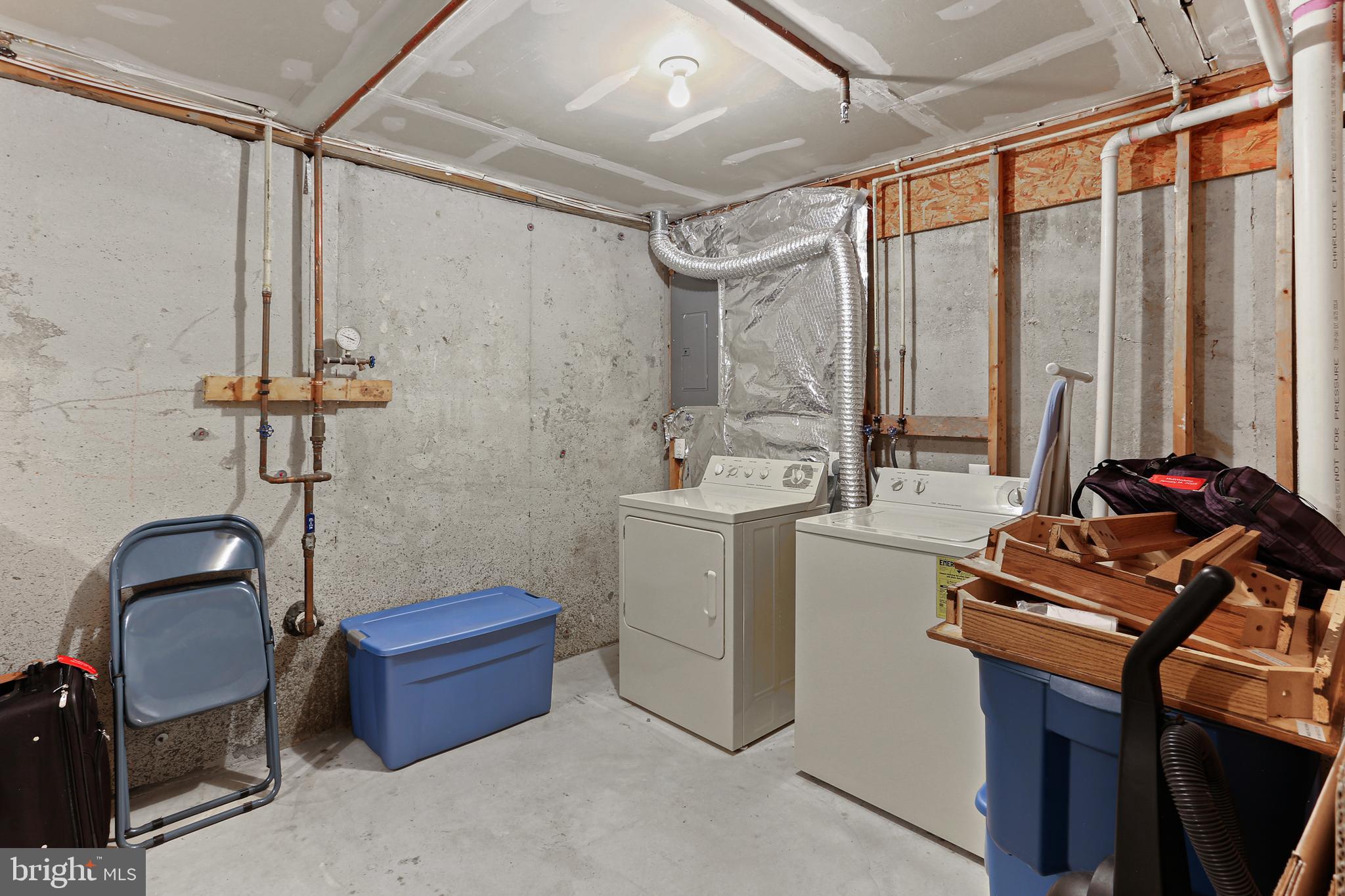 FOX CHASE - Residential