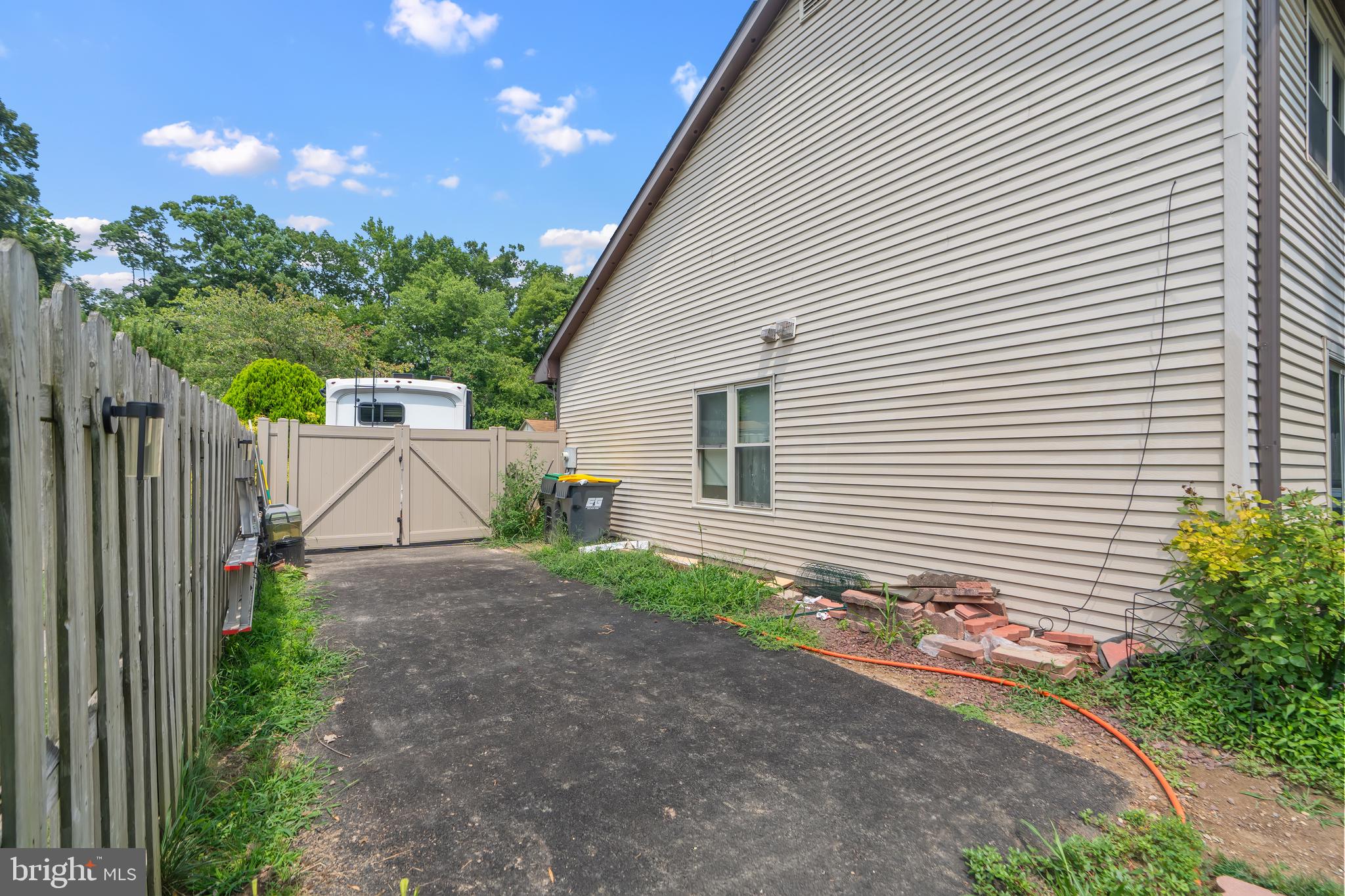 6 LANFORD ROAD