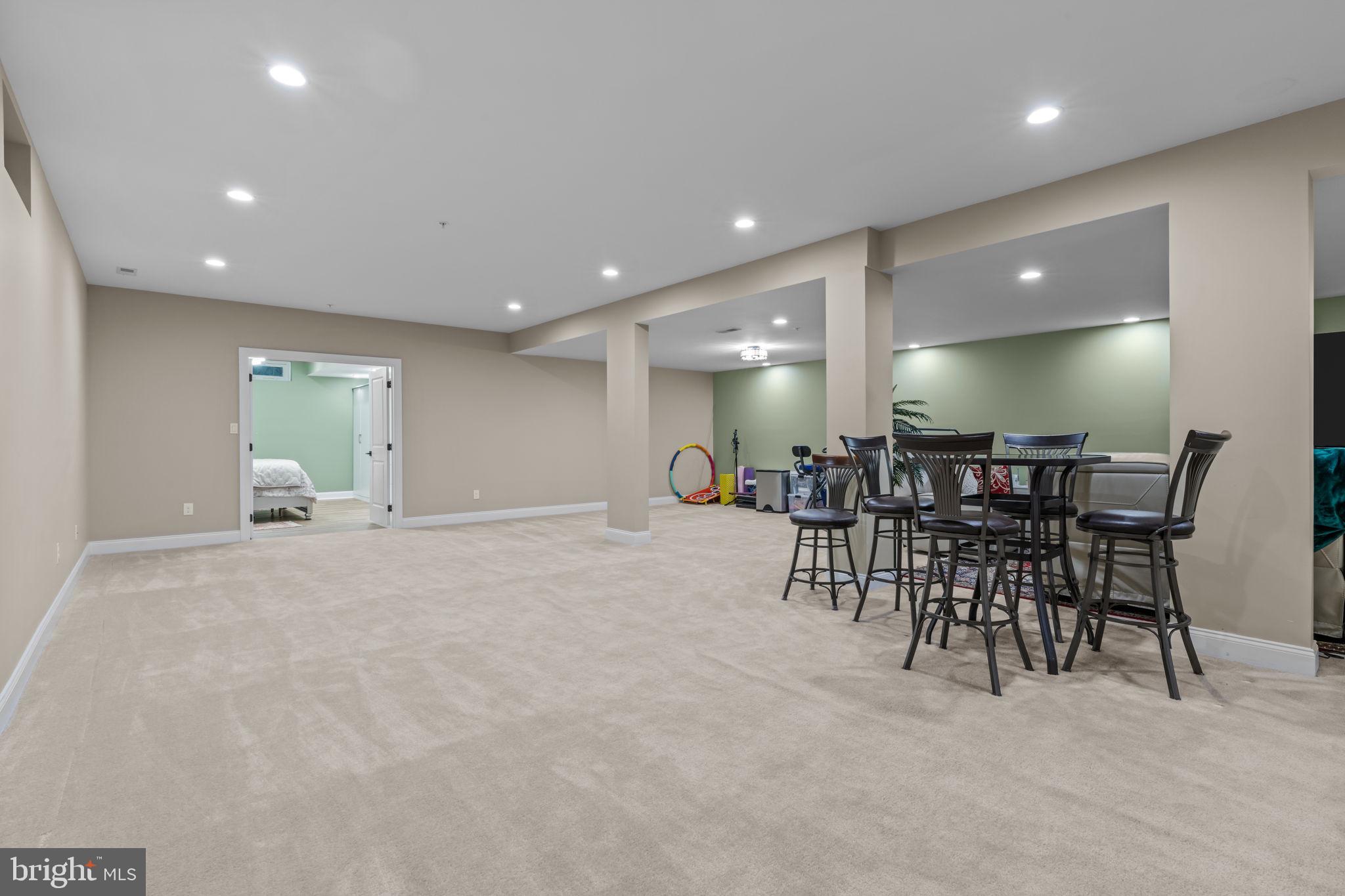 WHITE SPRINGS AT PROVIDENCE - Residential