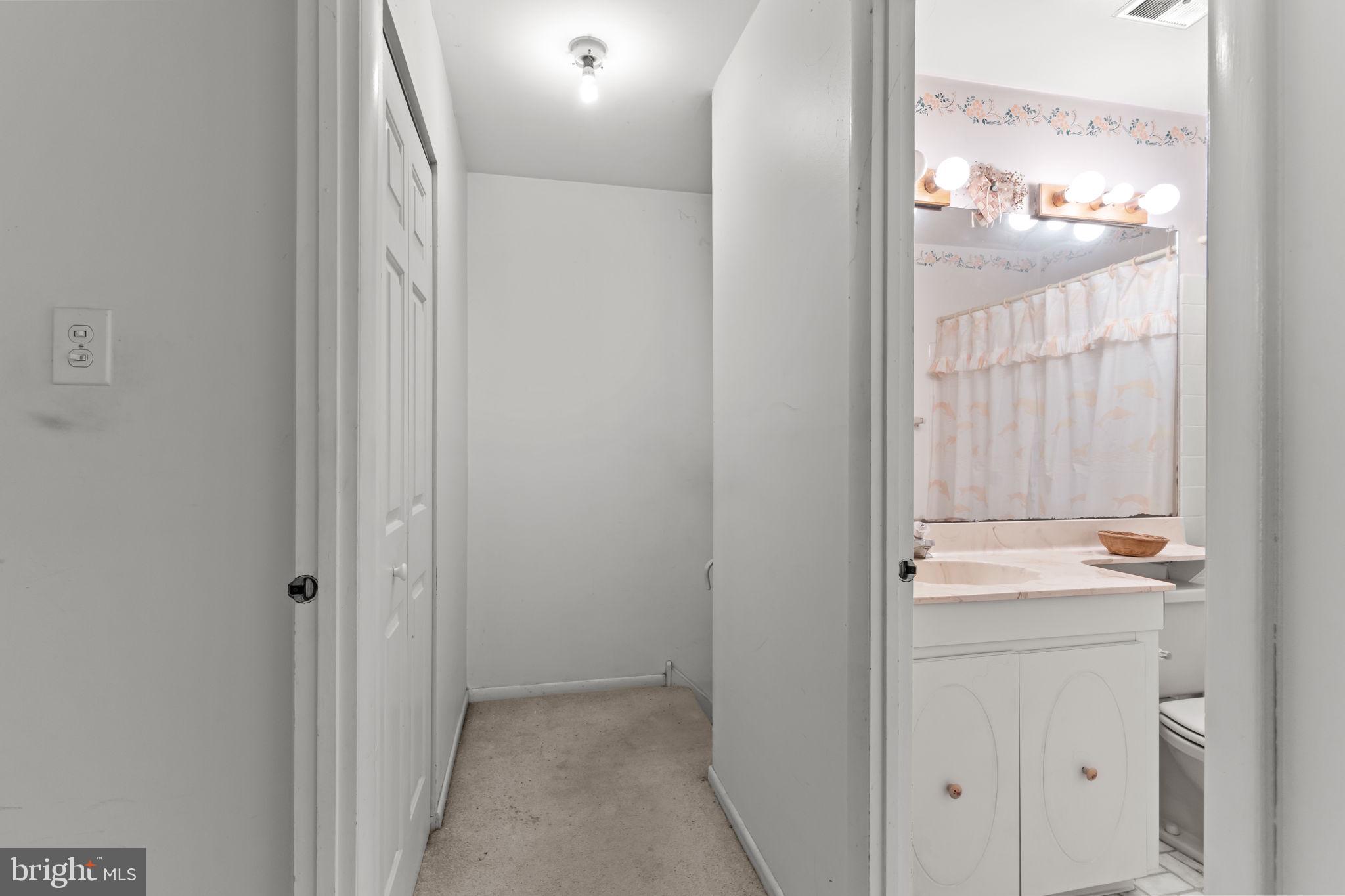 NESHAMINY VALLEY - Residential