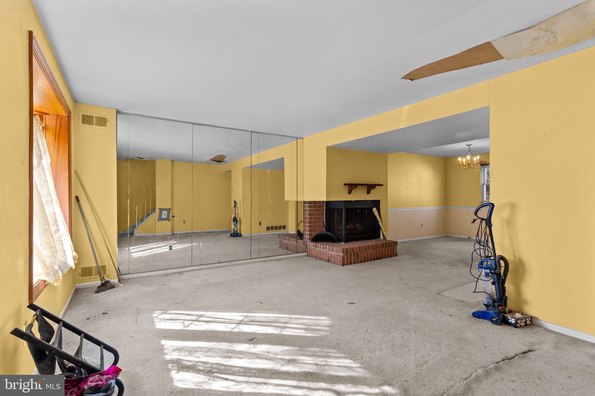 NESHAMINY VALLEY - Residential