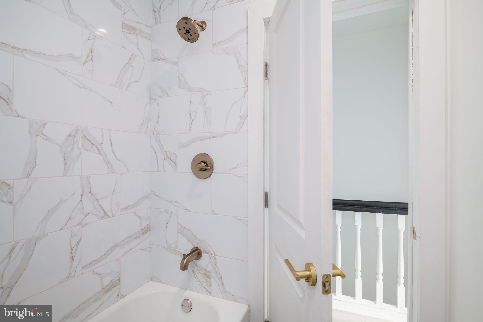 COBBS CREEK - Residential