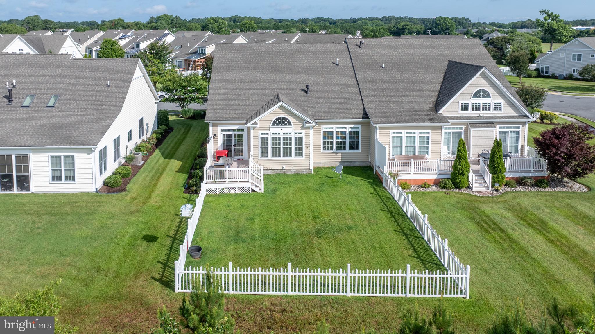 SUMMERS GATE - Residential