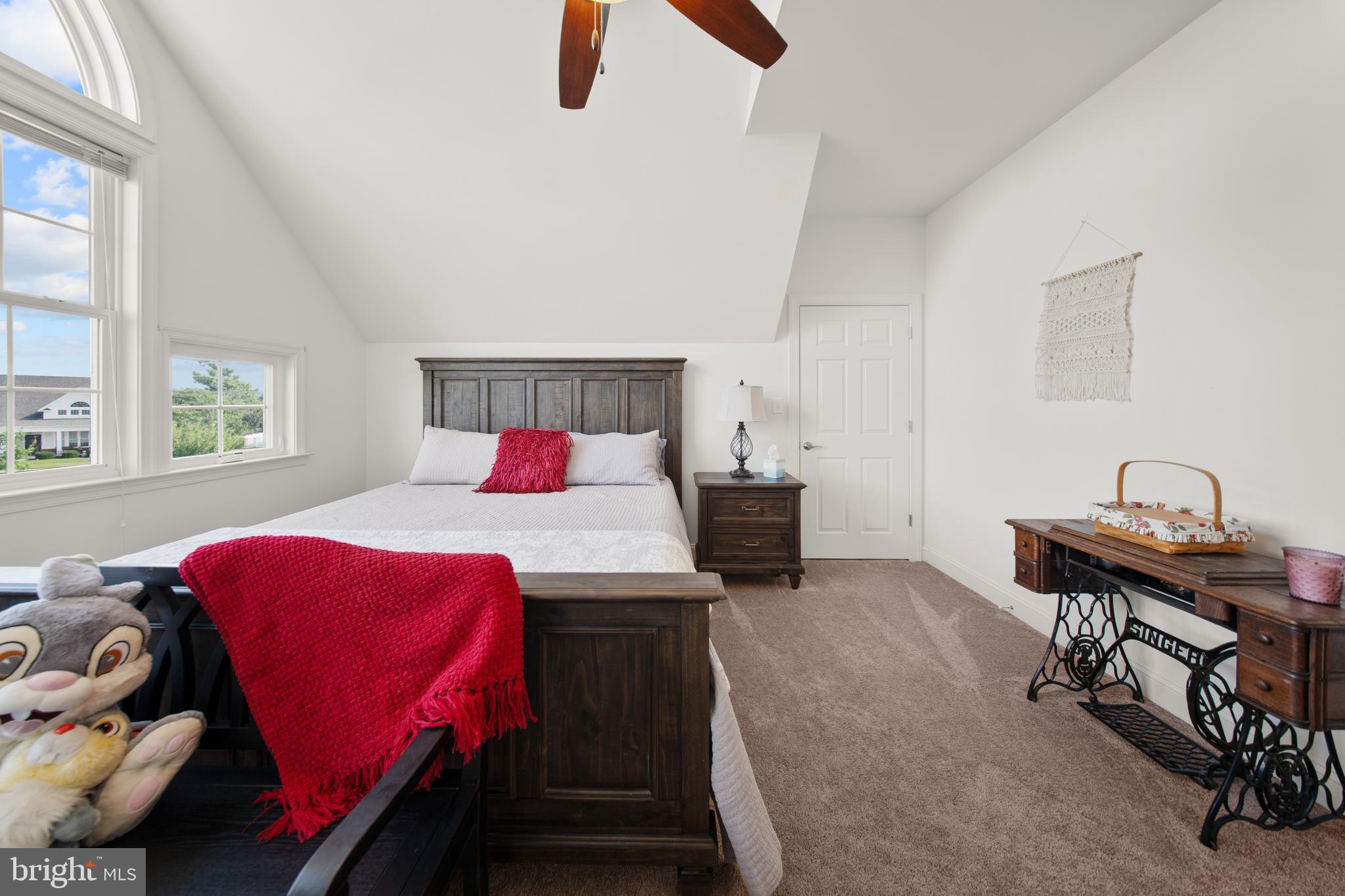 SUMMERS GATE - Residential