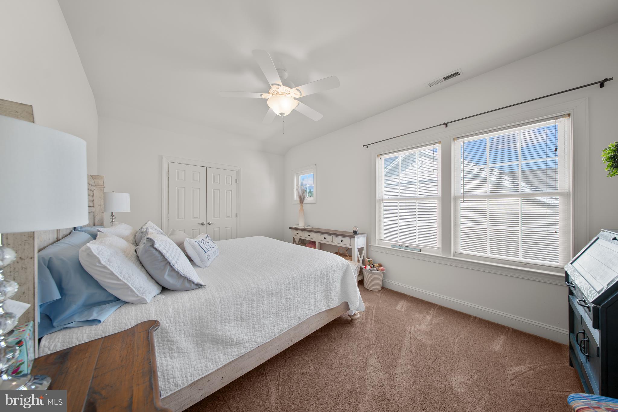 SUMMERS GATE - Residential