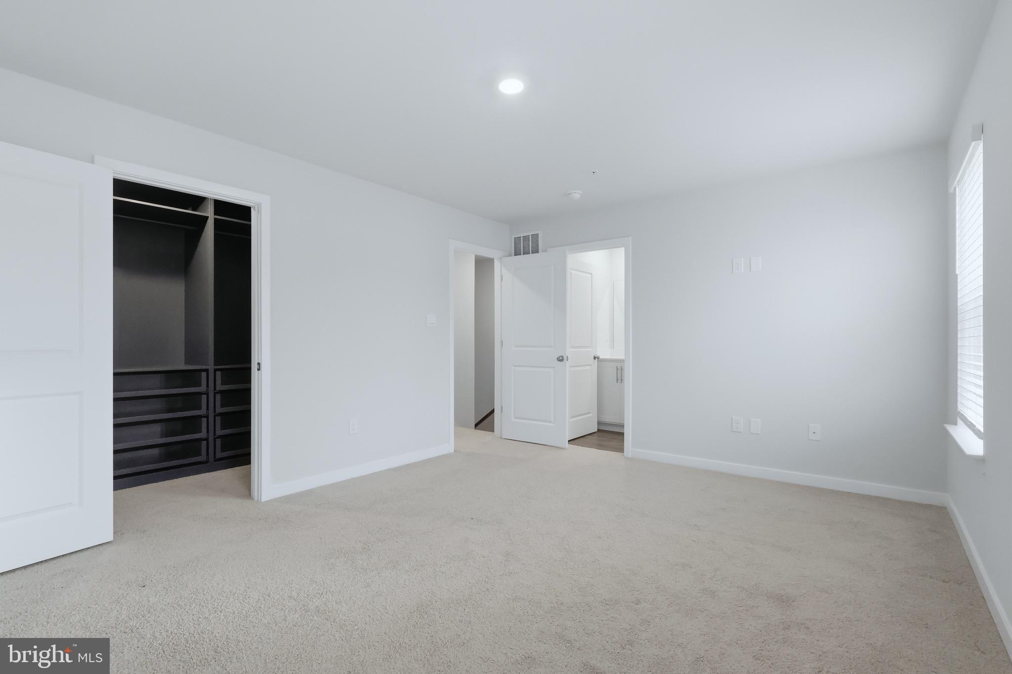 PINEGROVE - Residential Lease