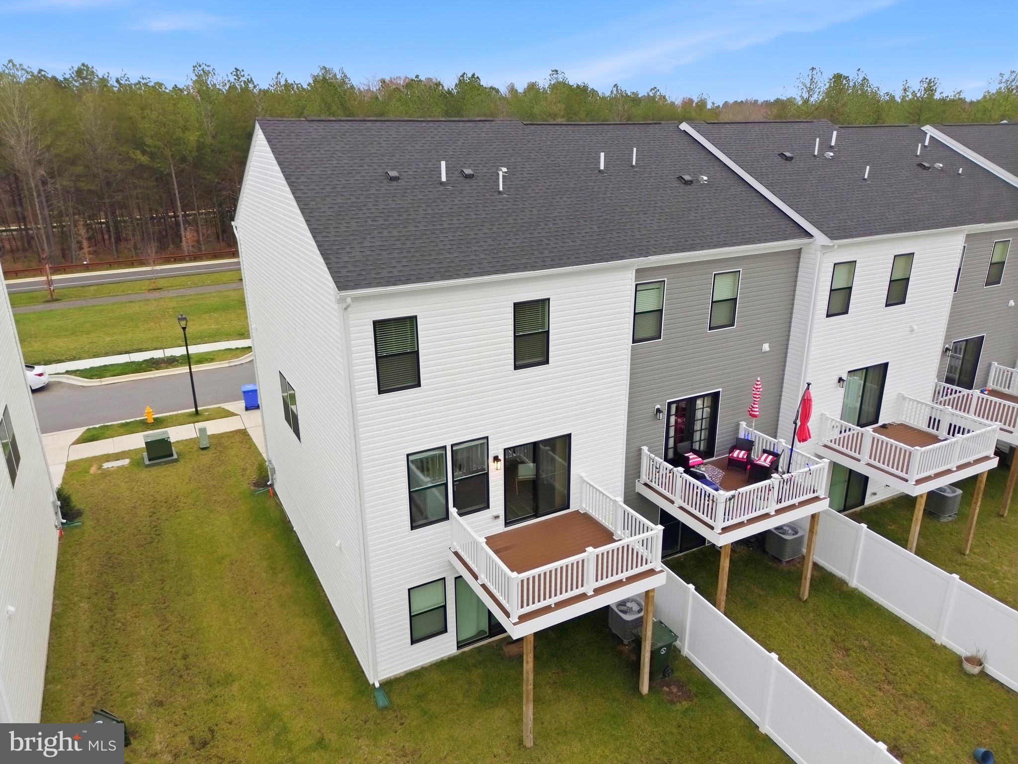 PINEGROVE - Residential Lease