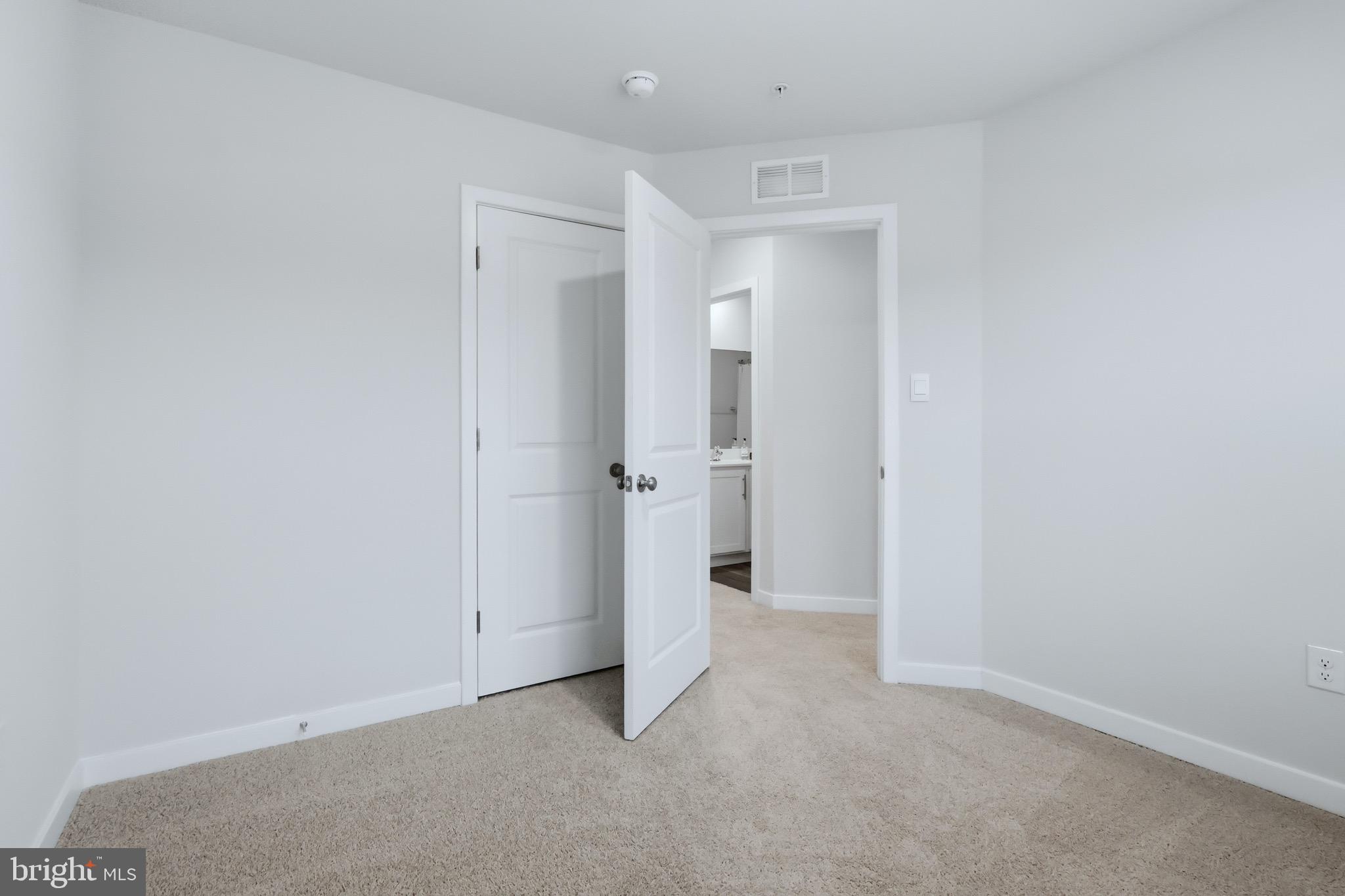 PINEGROVE - Residential Lease