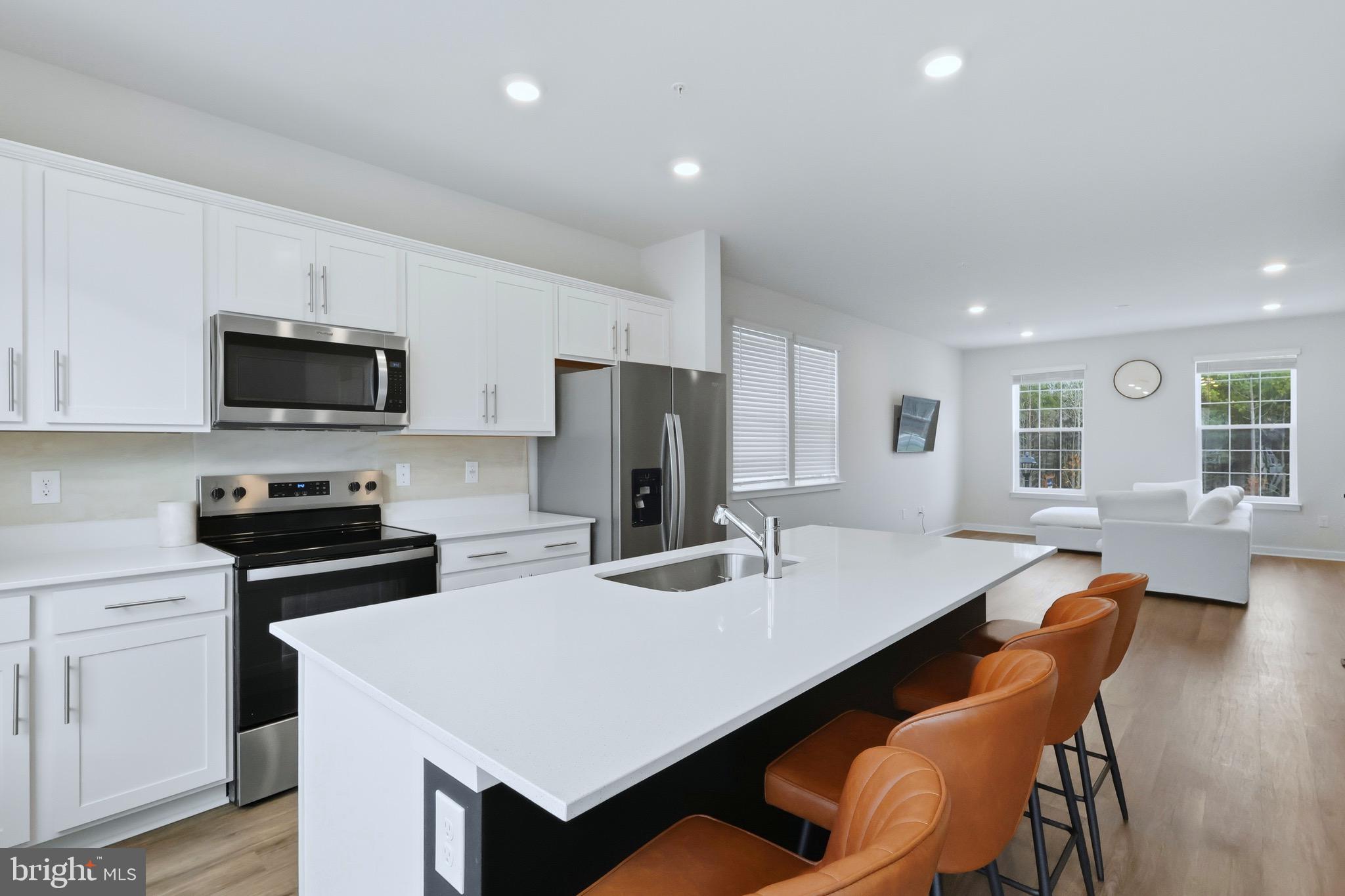 PINEGROVE - Residential Lease