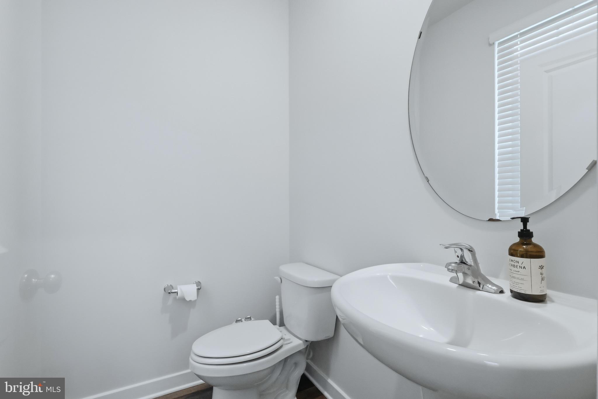 PINEGROVE - Residential Lease