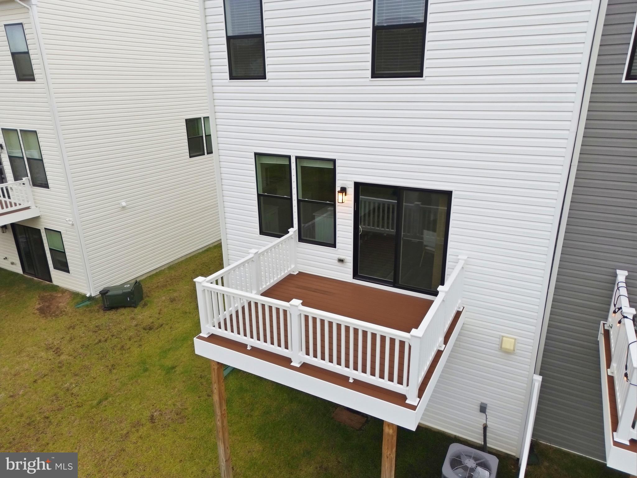 PINEGROVE - Residential Lease