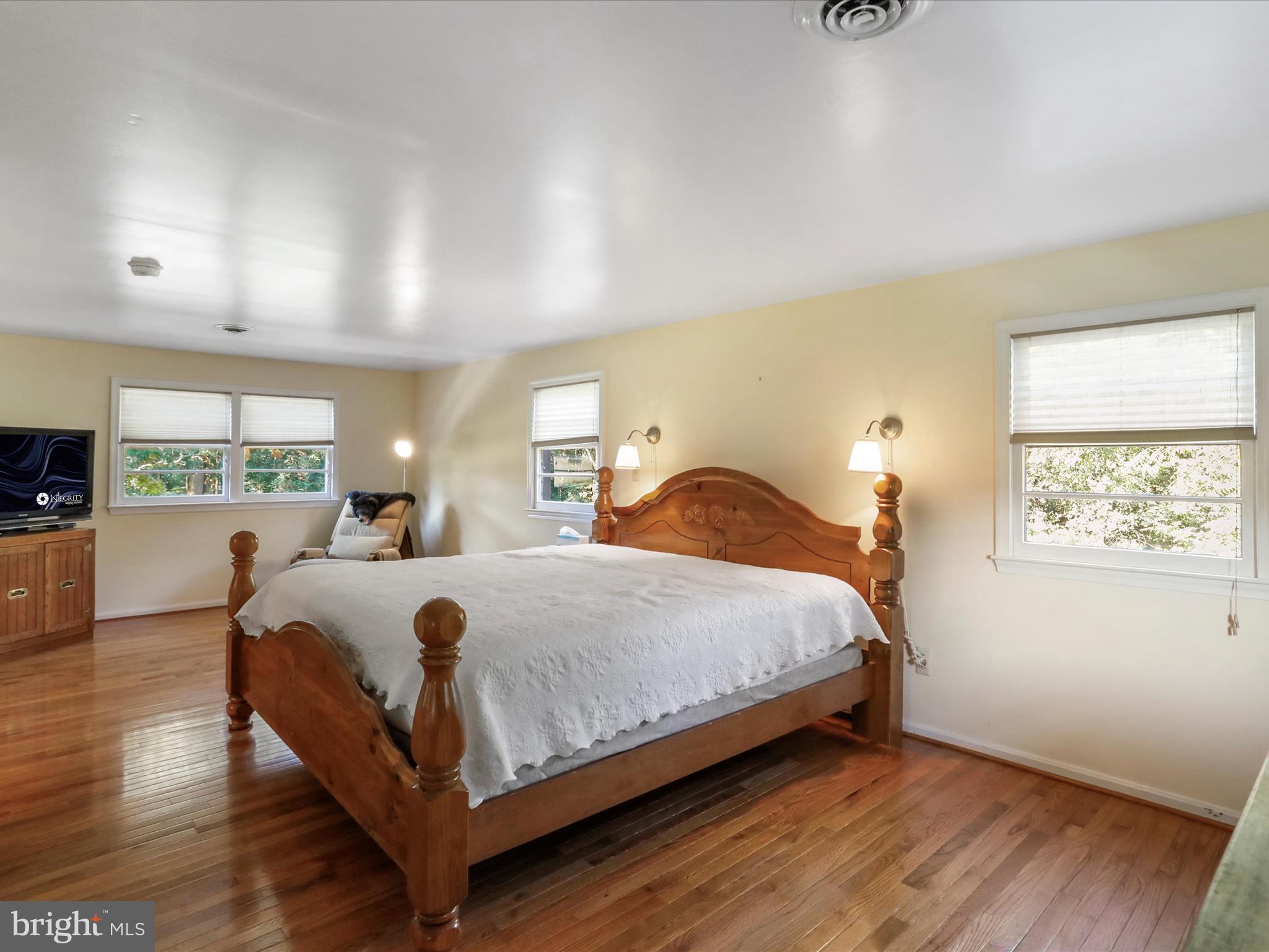 SLEEPY CREEK - Residential