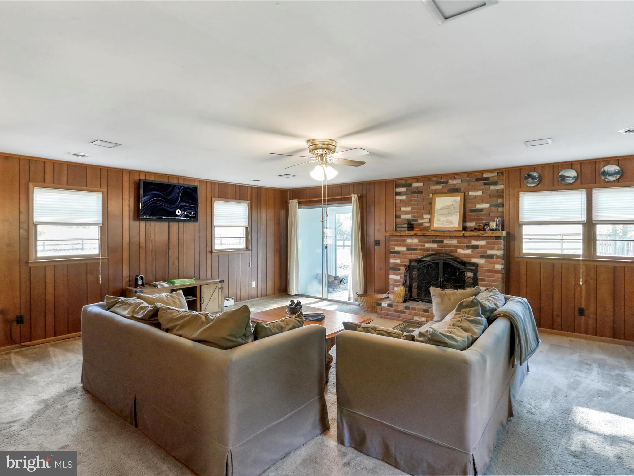 SLEEPY CREEK - Residential