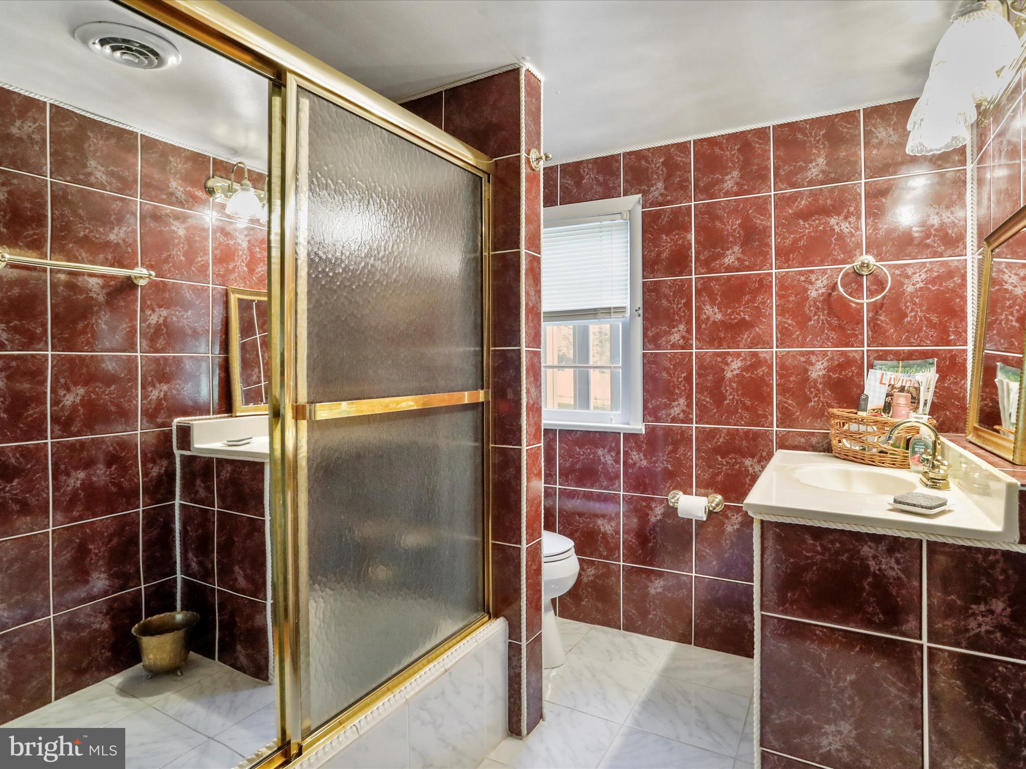 SLEEPY CREEK - Residential