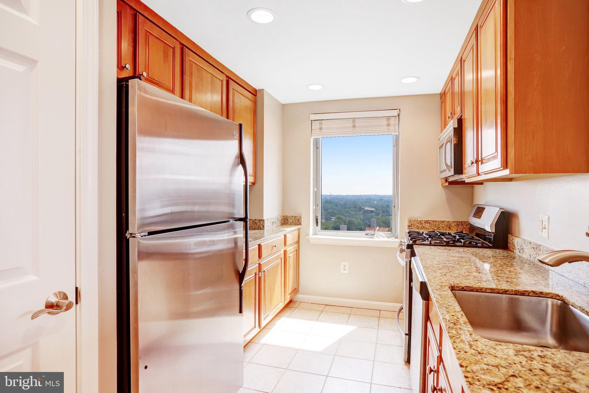 THE GALLERY - Residential Lease