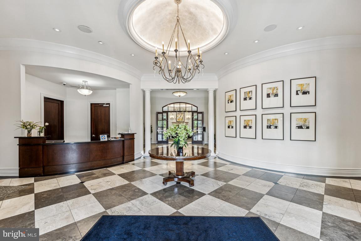 THE GALLERY - Residential Lease