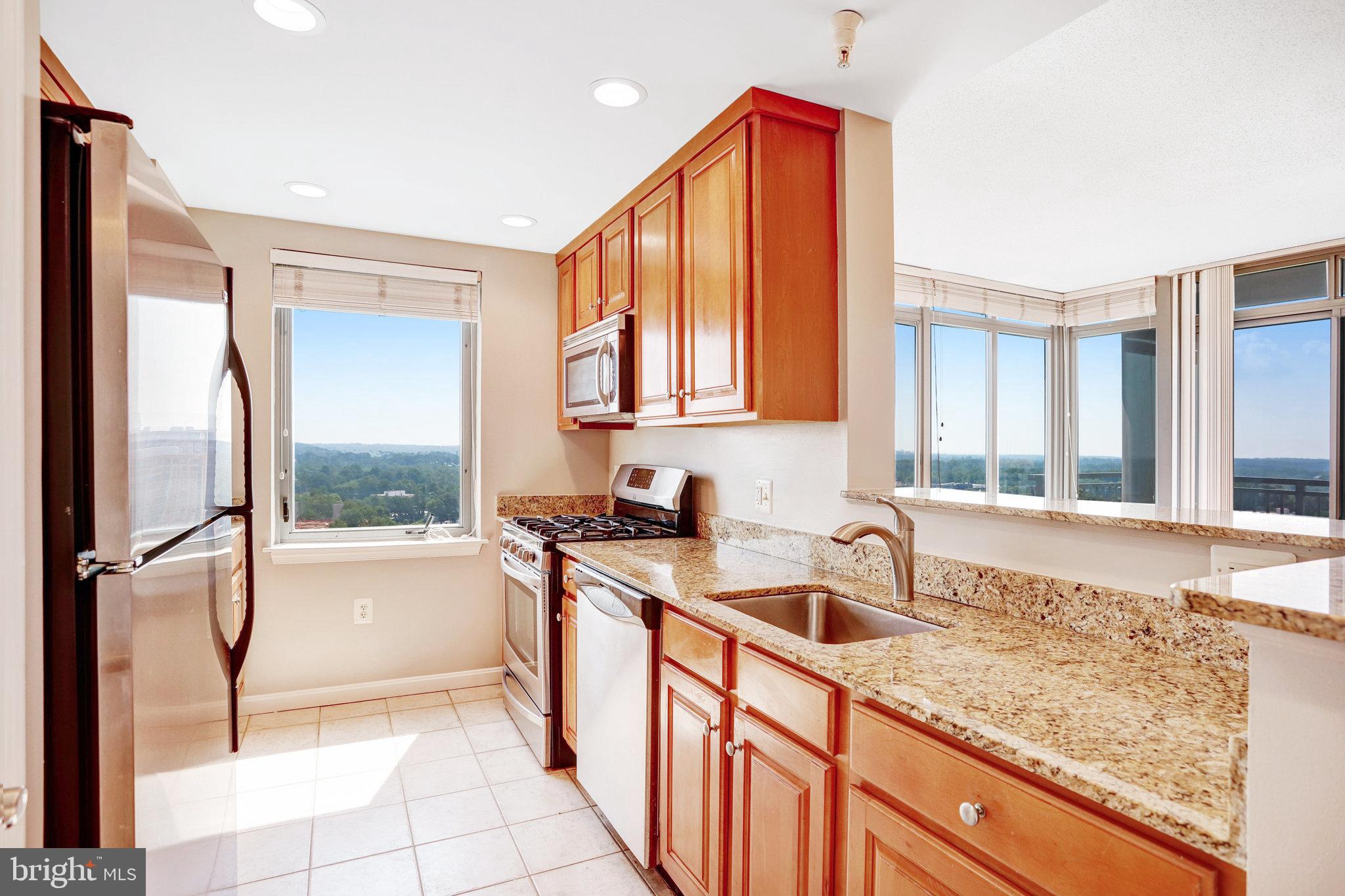 THE GALLERY - Residential Lease