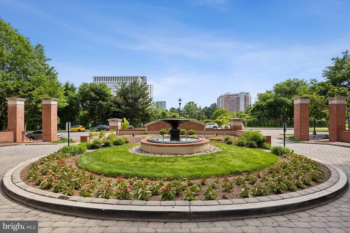 THE GALLERY - Residential Lease