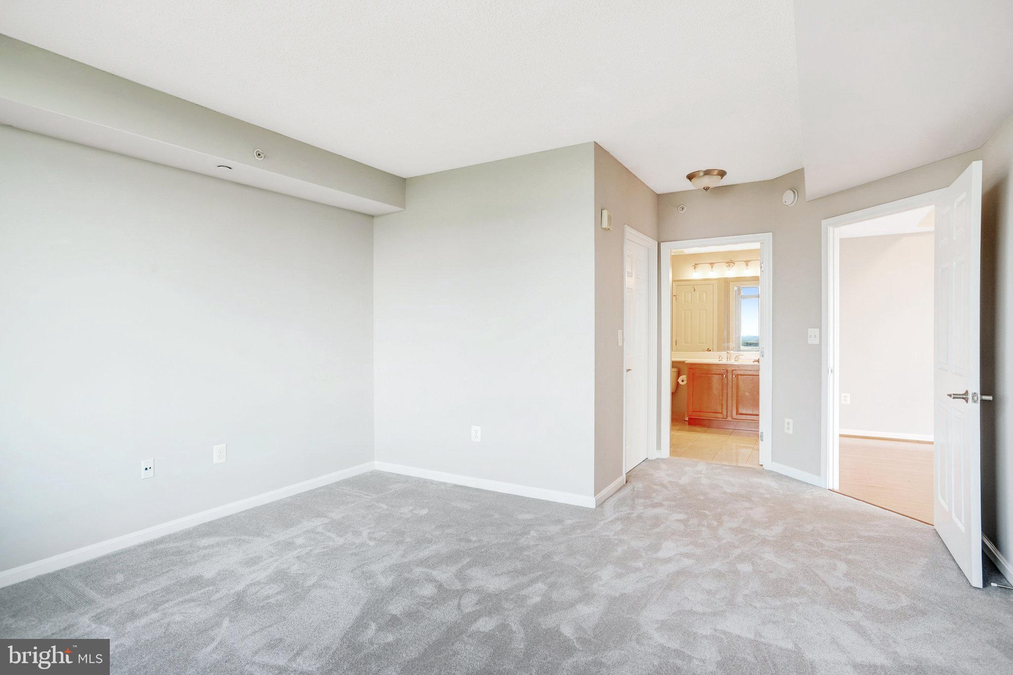 THE GALLERY - Residential Lease