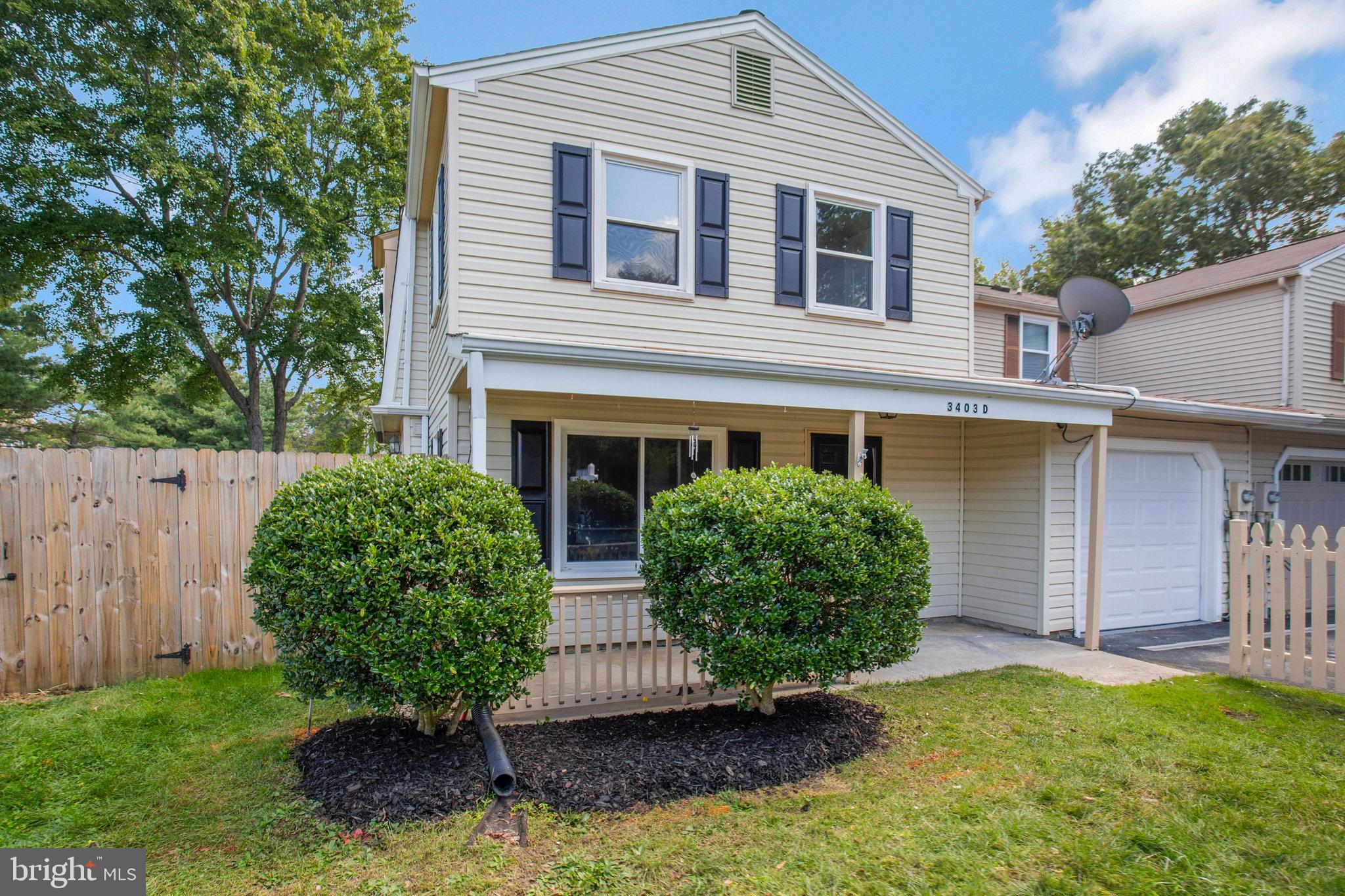 HUNTINGTON NEIGHBORHOOD - Residential